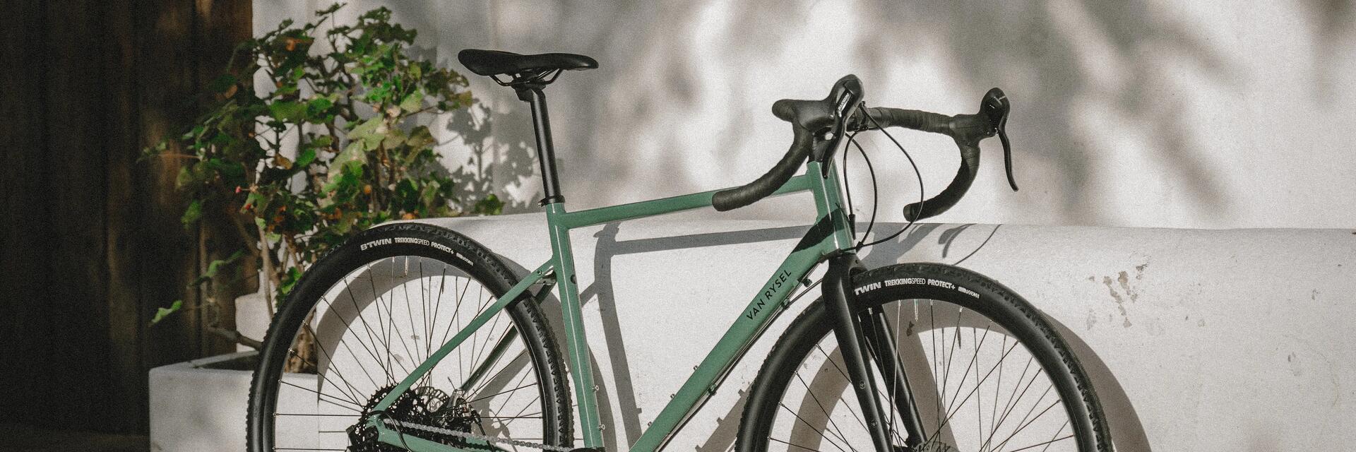 CHOOSING A ROAD BIKE CHOOSING A ROAD BIKE