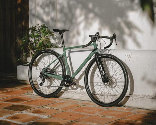 CHOISIR SON VELO DE ROUTE CHOISIR UN VELO DE ROUTE 