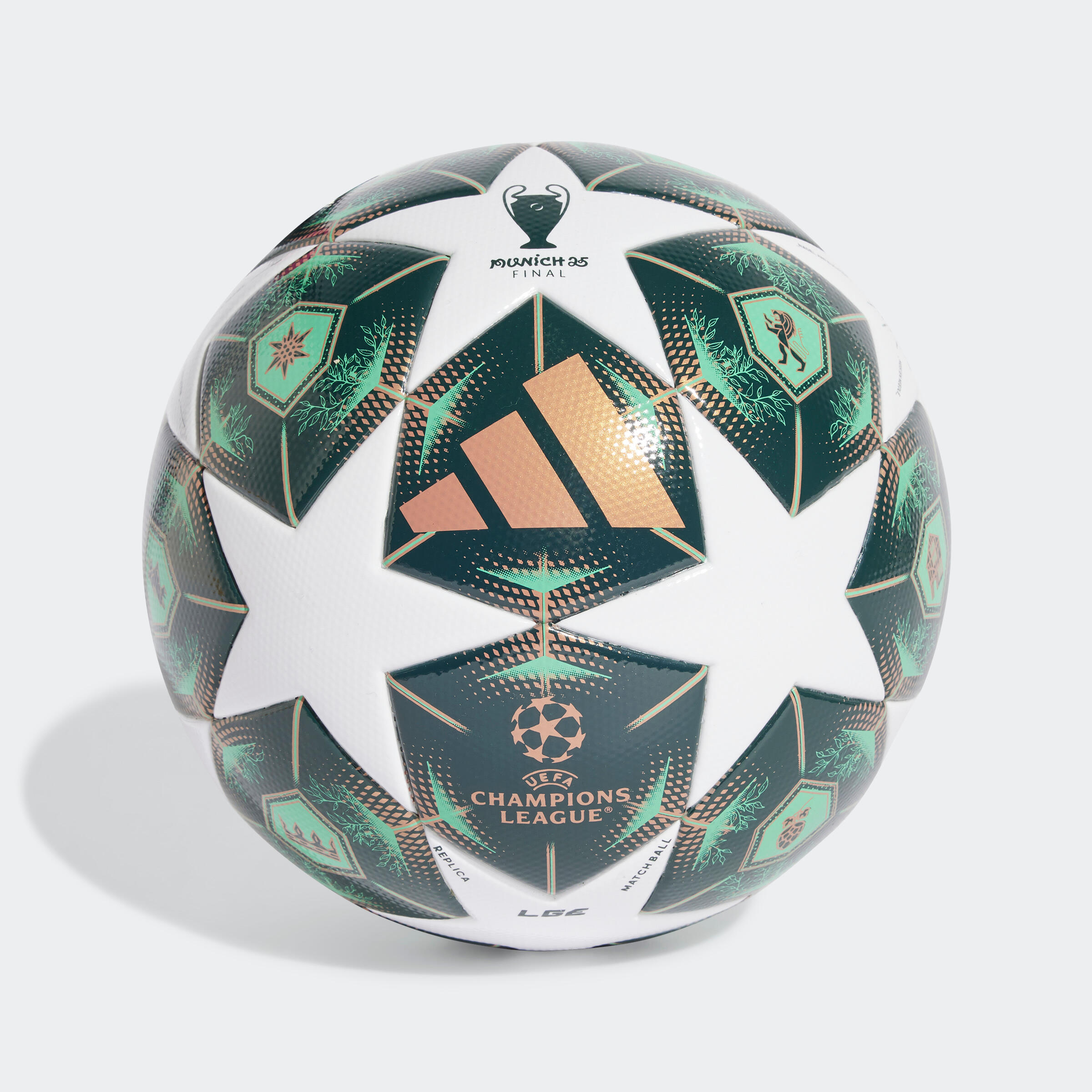 Champions League bal League 24/25 Knockout Fase 4/4