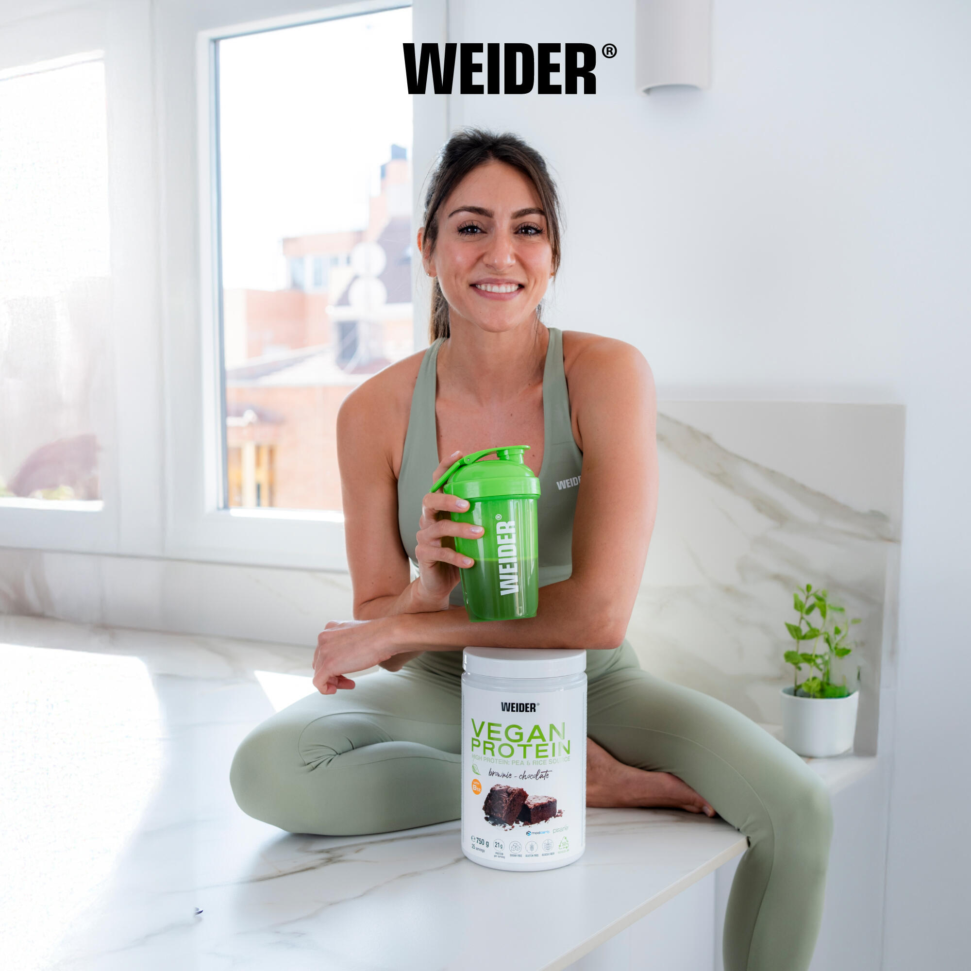 Białko roślinne Weider Vegan czekolada 750 g  4/4