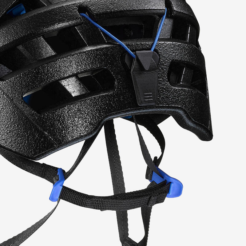 Lehká horolezecká a alpinistická přilba Sprint 