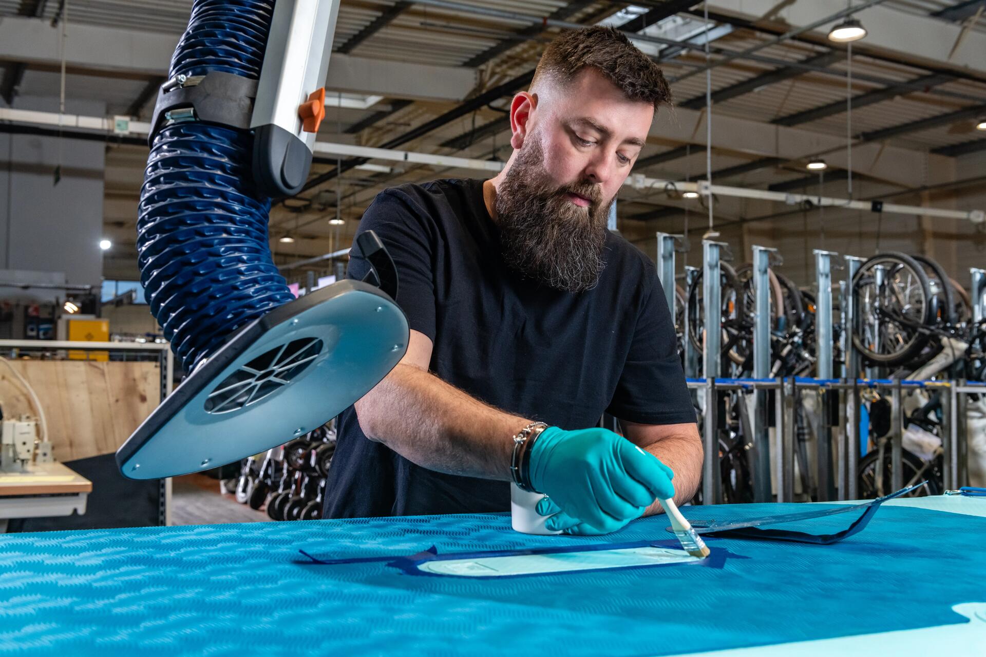 BESOIN D'UN COUP DE MAIN ?