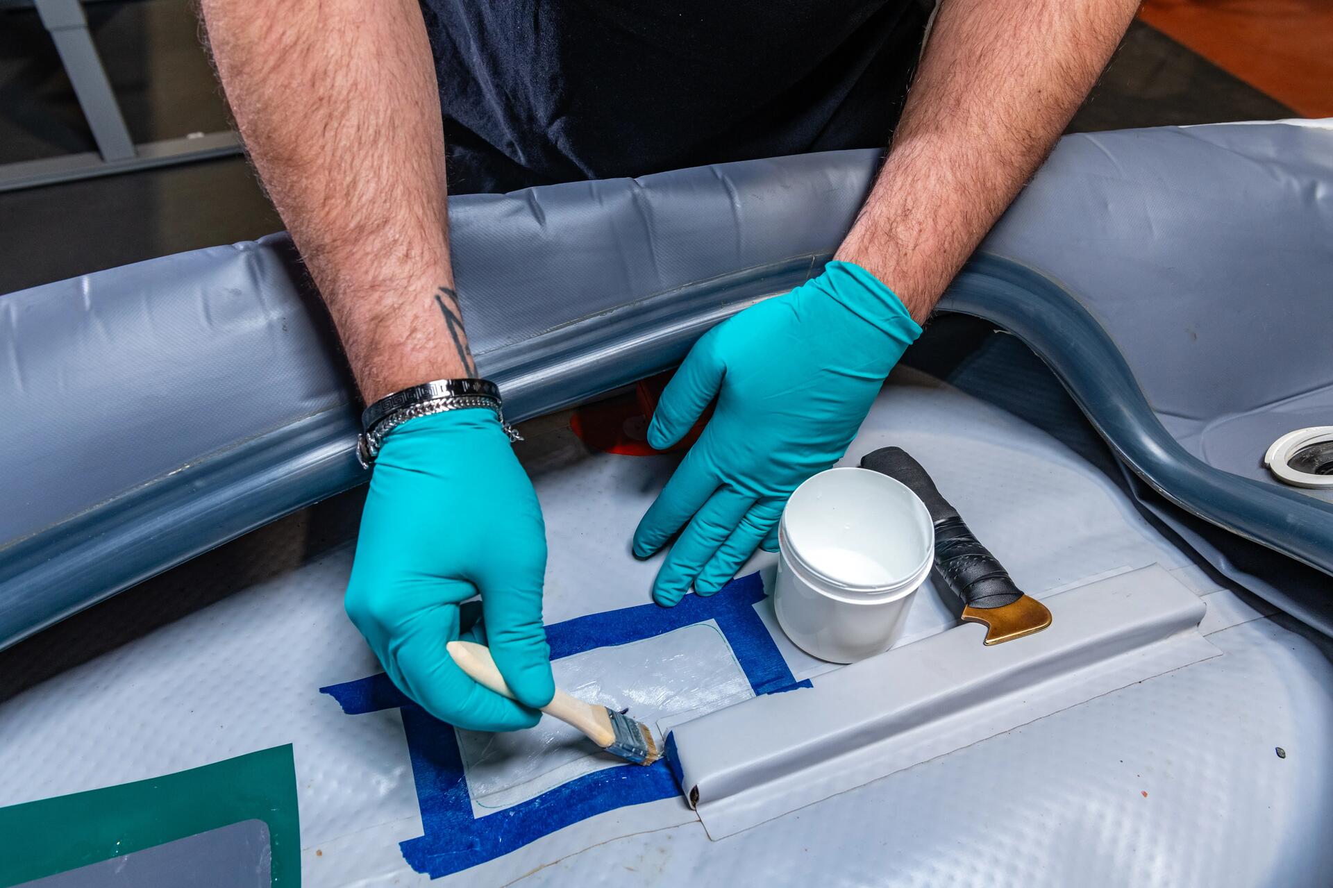 BESOIN D'UN COUP DE MAIN ?