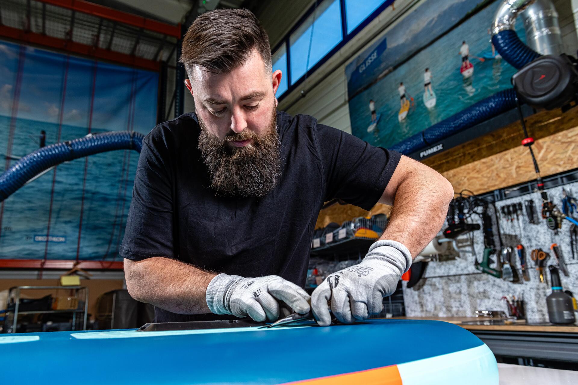 BESOIN D'UN COUP DE MAIN ?