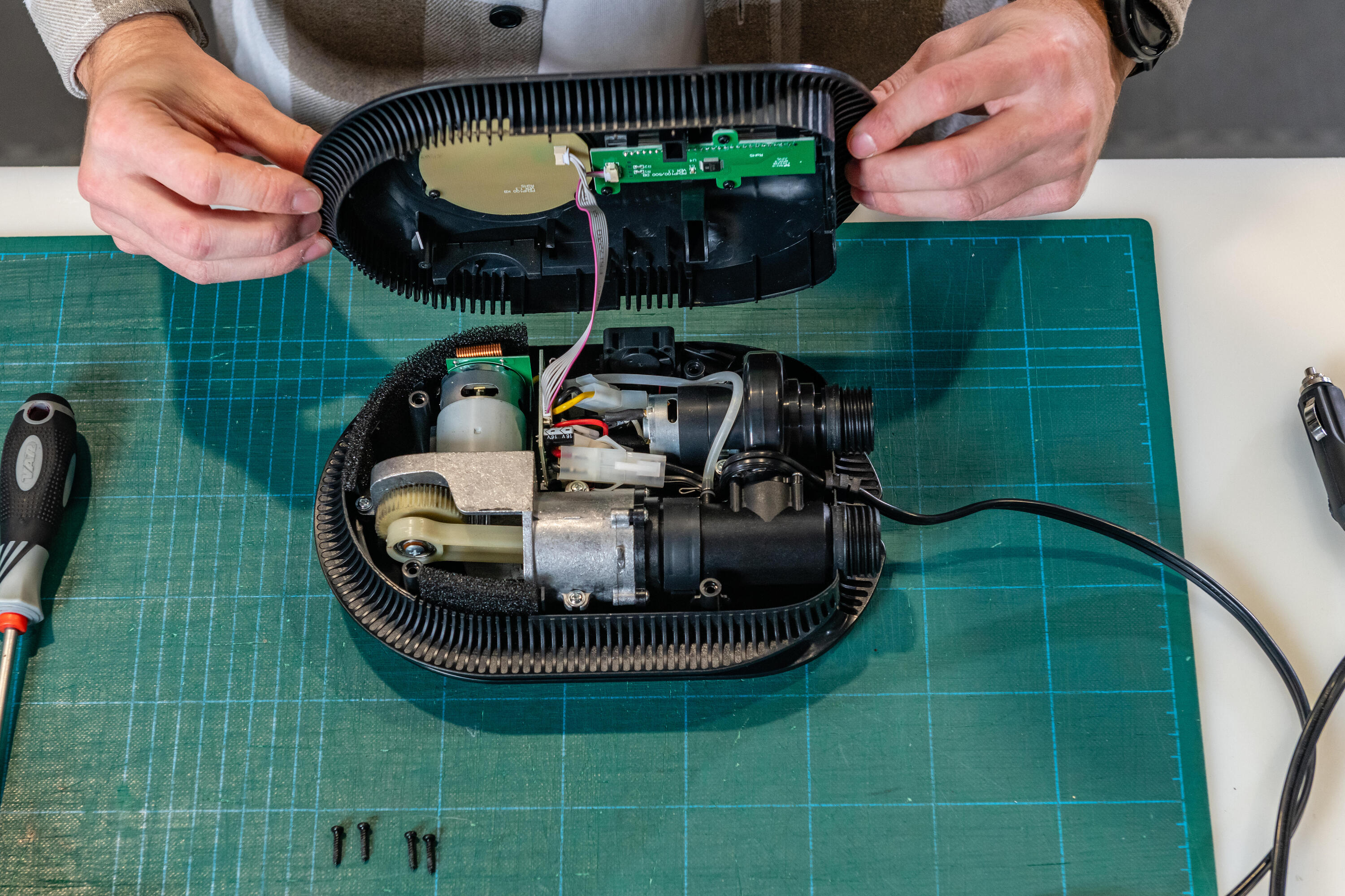 CHANGEMENT DE LA CARTE ELECTRONIQUE DE LA POMPE ELECTRIQUE 3/3