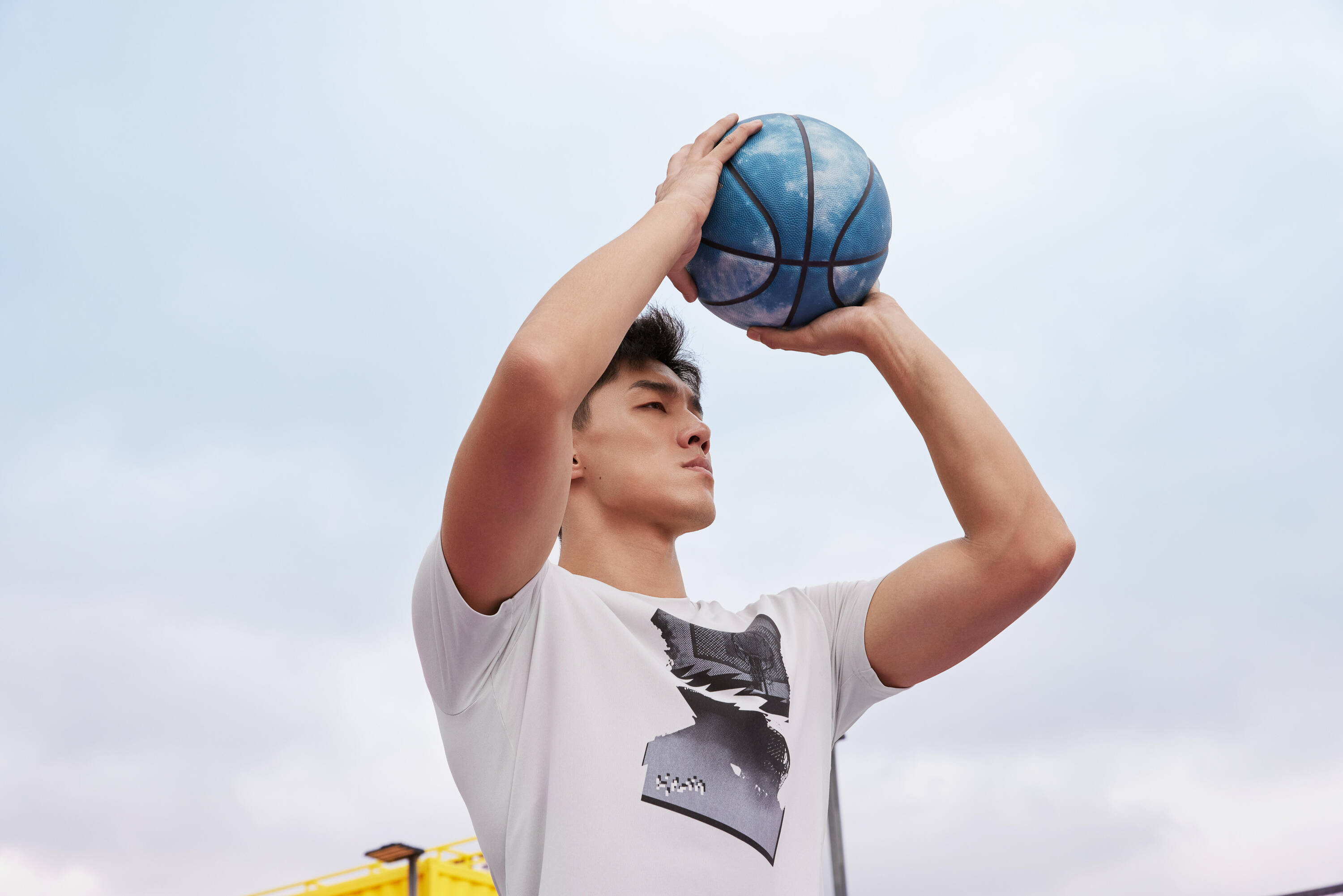 Size 7 Basketball BT500 Touch - Blue -  2