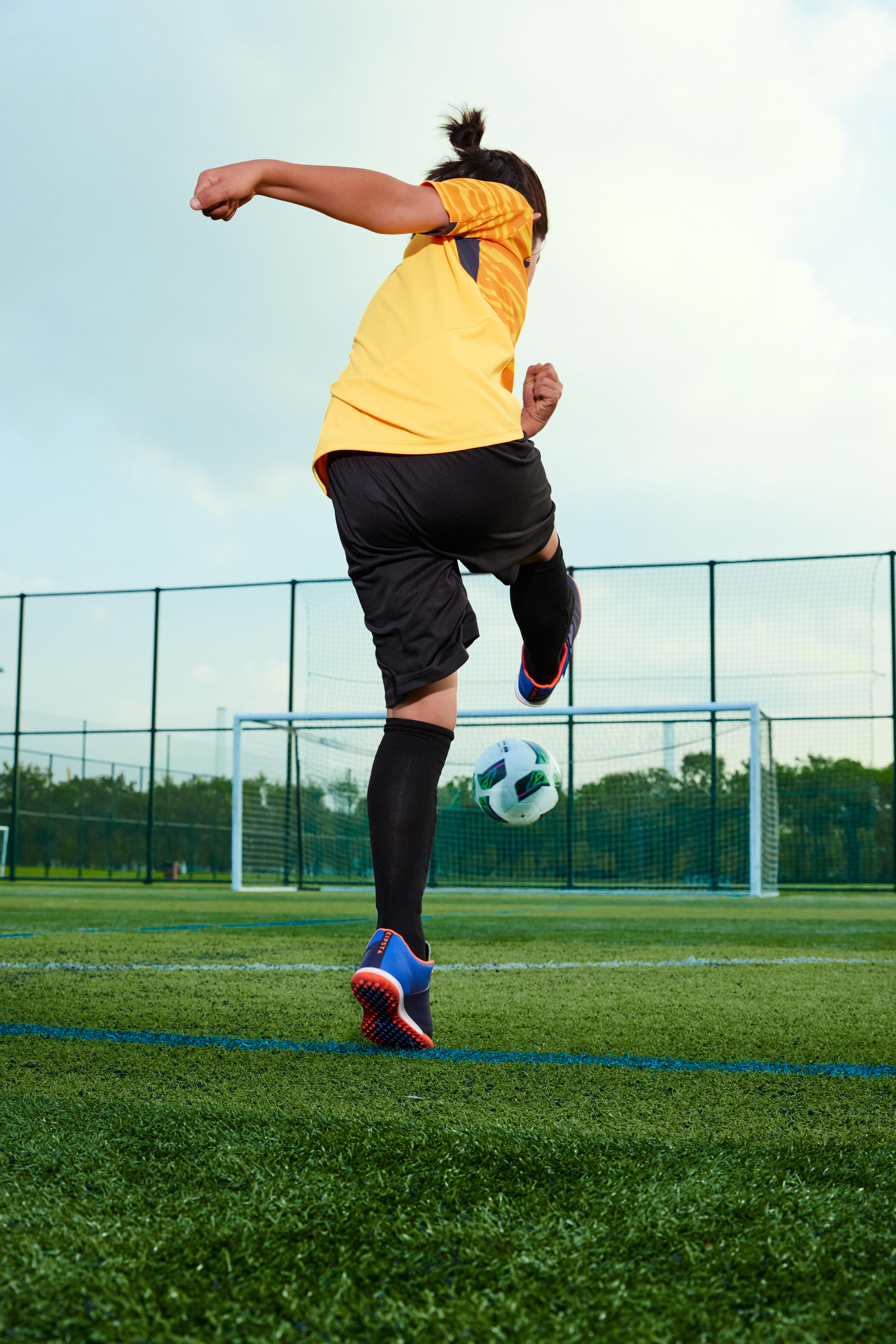 SHORTS DE FÚTBOL NIÑO ESSENTIEL 4/7