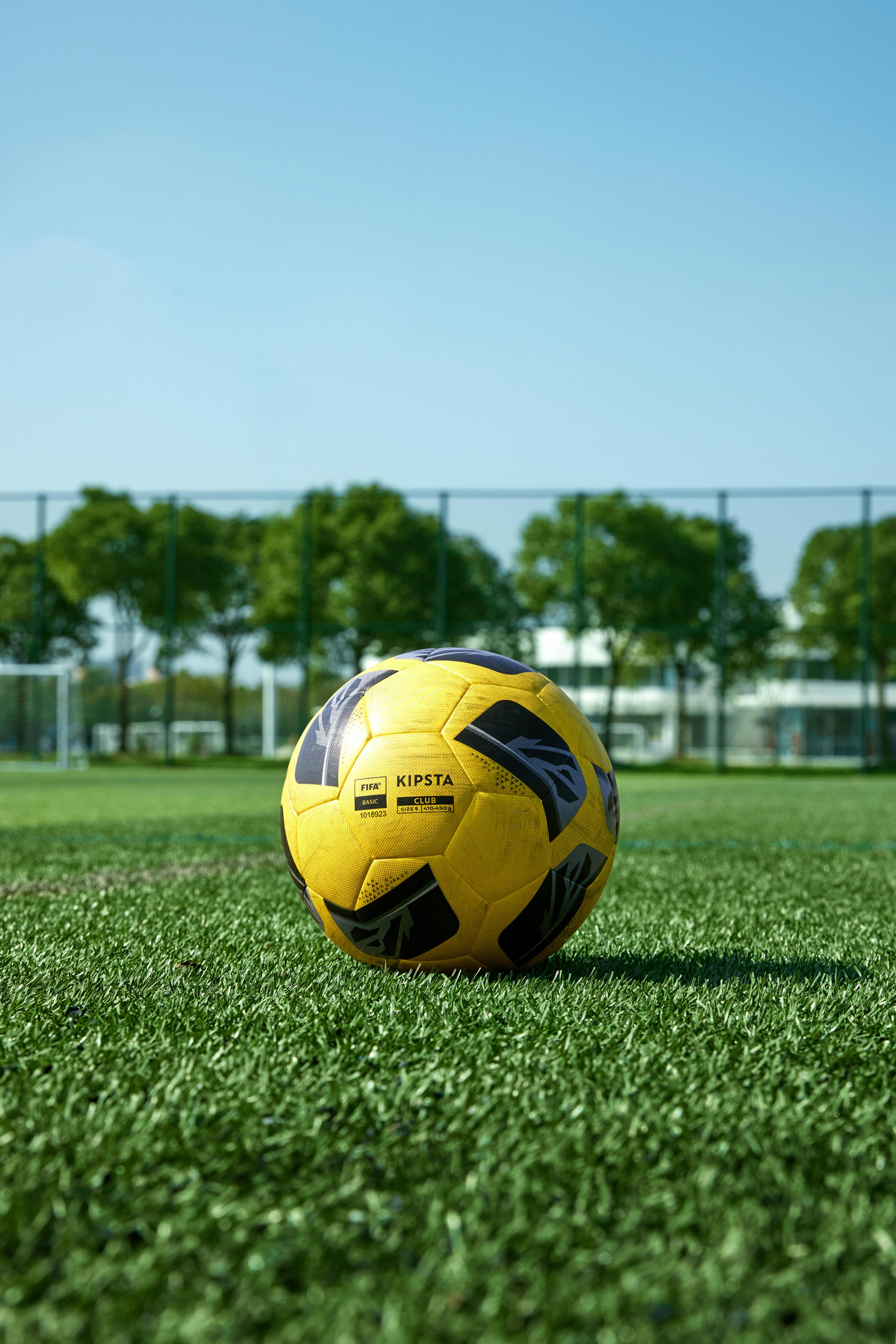 Ballon de football Hybride FIFA BASIC CLUB BALL taille 5 jaune 6/11
