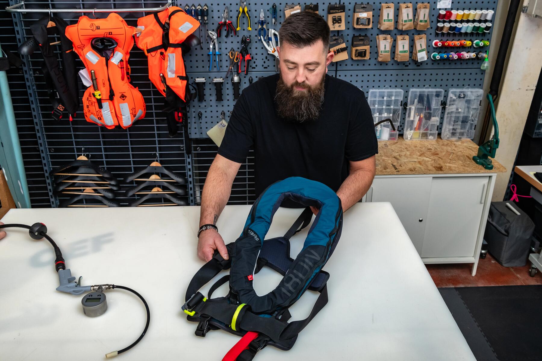 VELA NÁUTICA Y WINDSURF: Mantenimiento y reparación