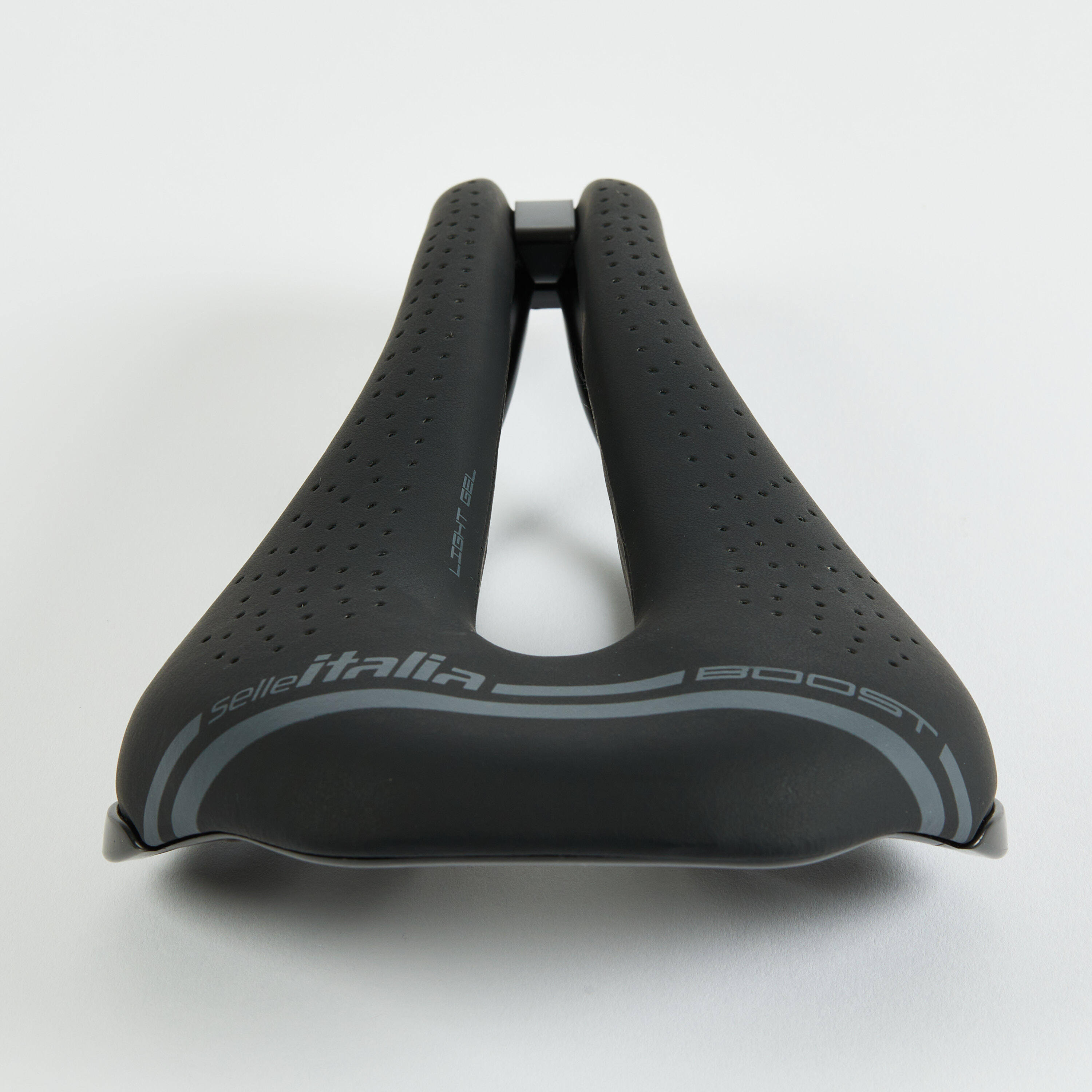 SELLE ITALIA SELLE ITALIA Novus boost gel gélové sedlo bez · záber 4