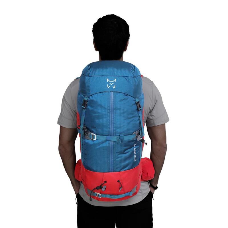 Mochila de montaña y trekking 45L funda imeprmeable Altus Fitz Roy 45 J30