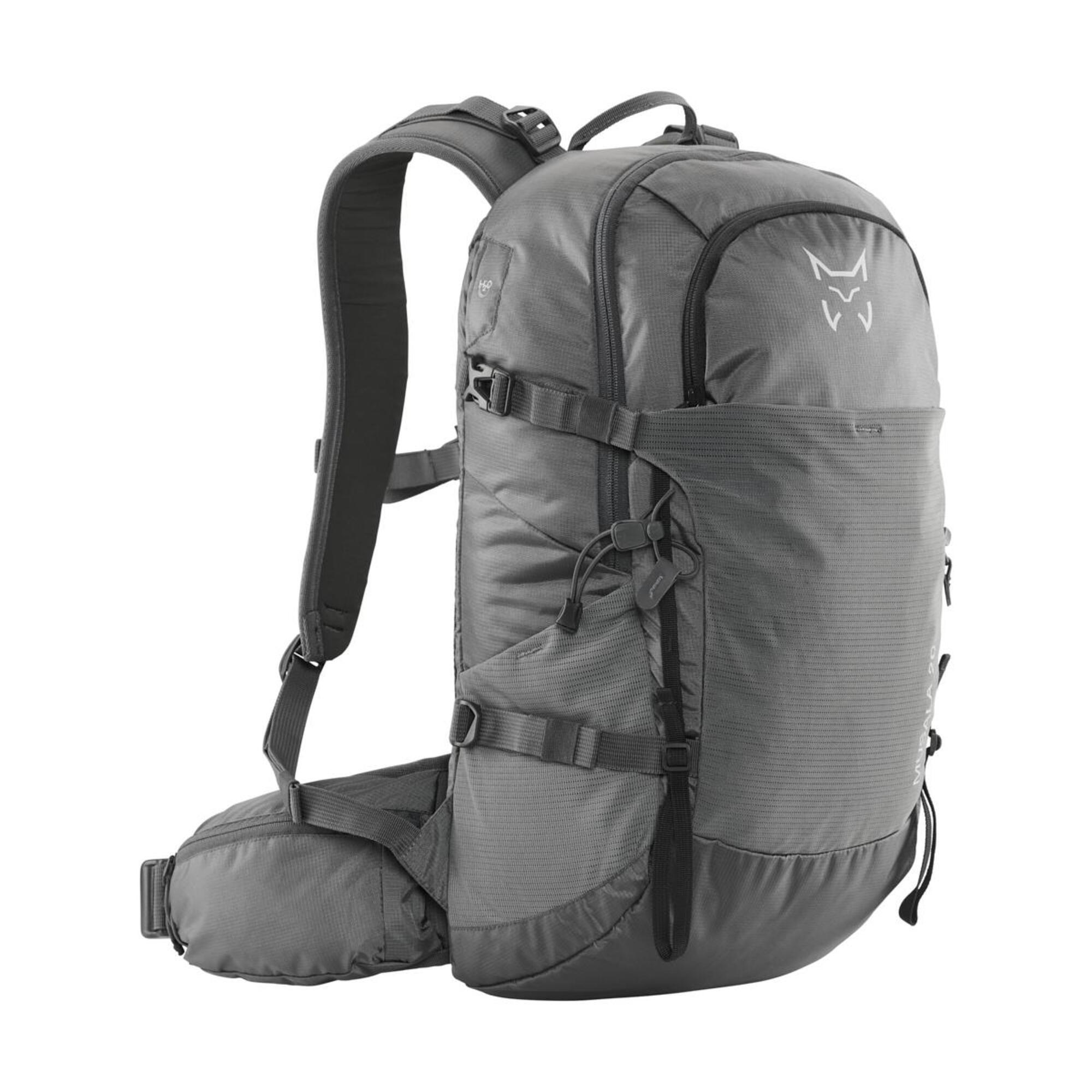 Mochila de montaña y trekking 20L Altus Musala 20 J30 CD