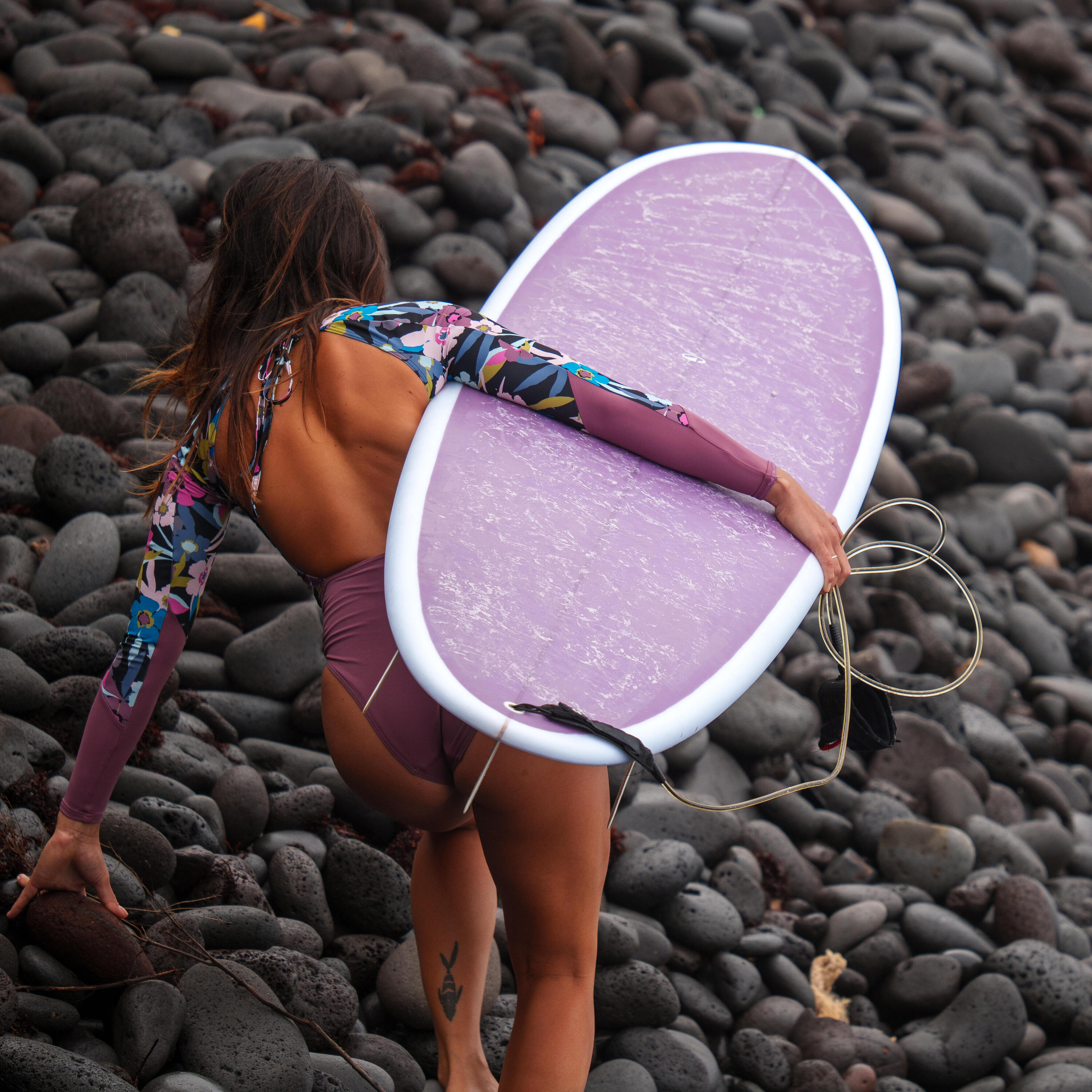 Planche de surf hybride en résine 8' 62L avec 3 ailerons - mauve 11/15