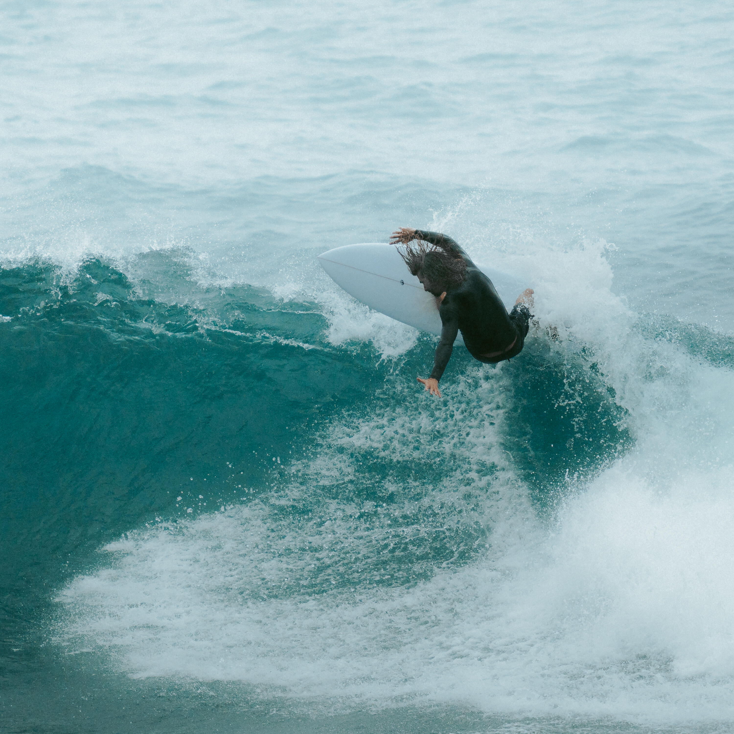 Planche shortboard 5'8 à 6' - petites vagues avec boitiers Futures sans ailerons 2/12