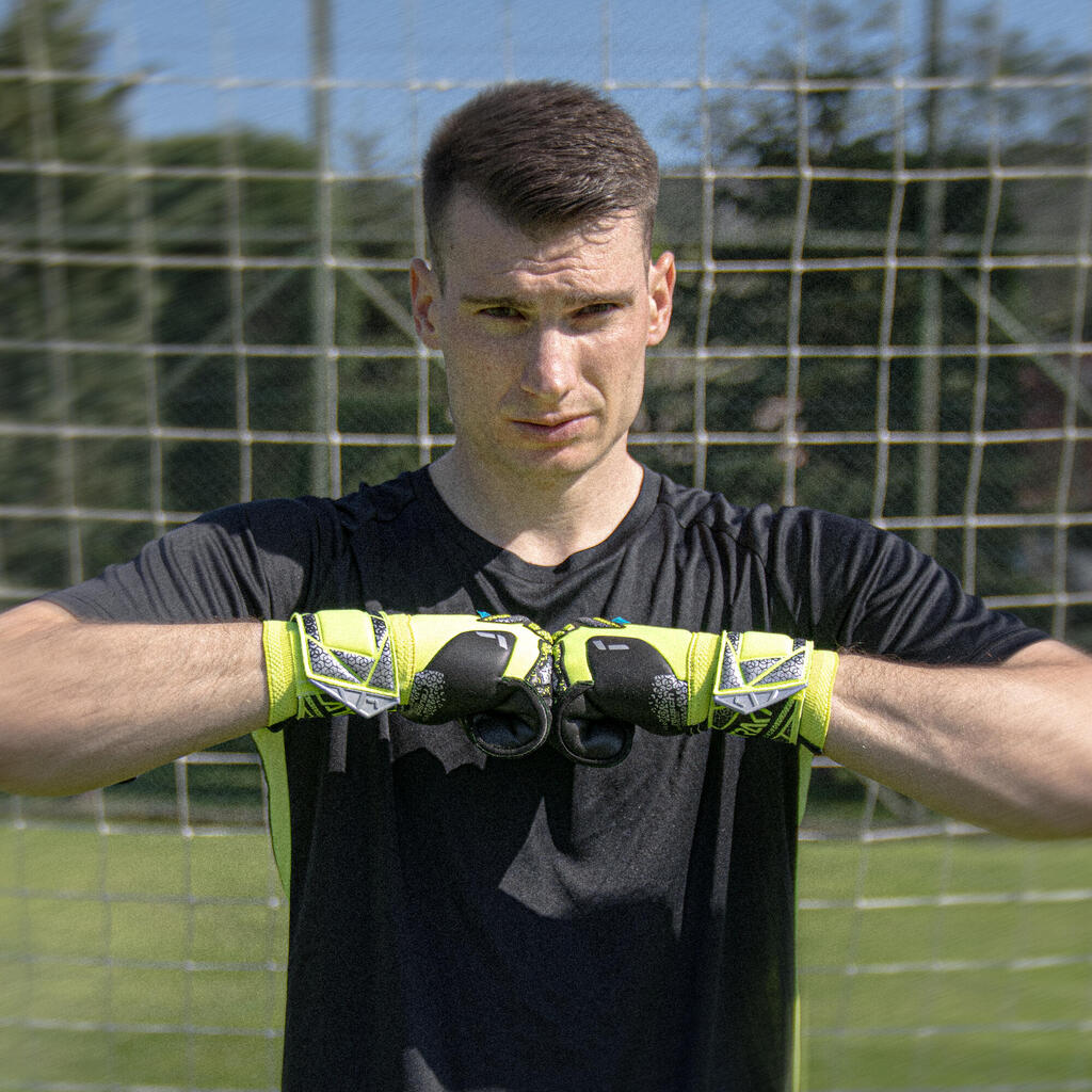 Adult Goalkeeper Gloves Attrakt Gold