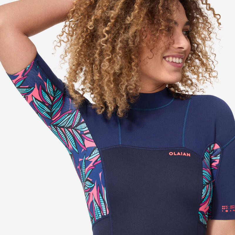 Dámský krátký neopren na surf s krátkým rukávem a zipem na zádech 500 Waku