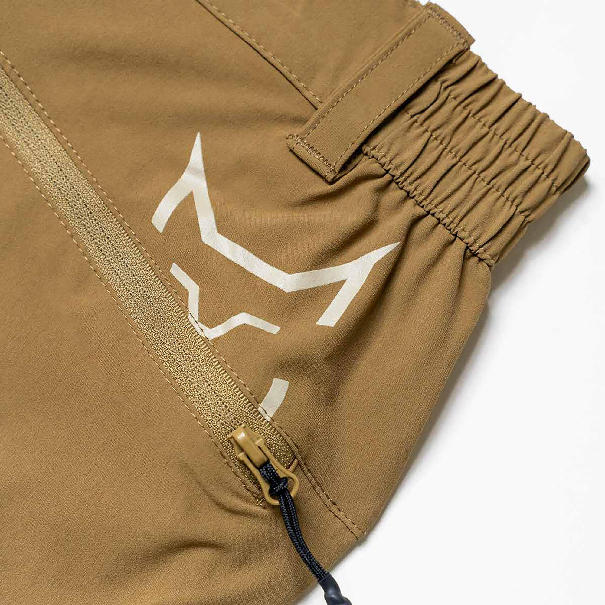 Pantalón corto montaña y trekking Mujer Altus Kauri 5/6