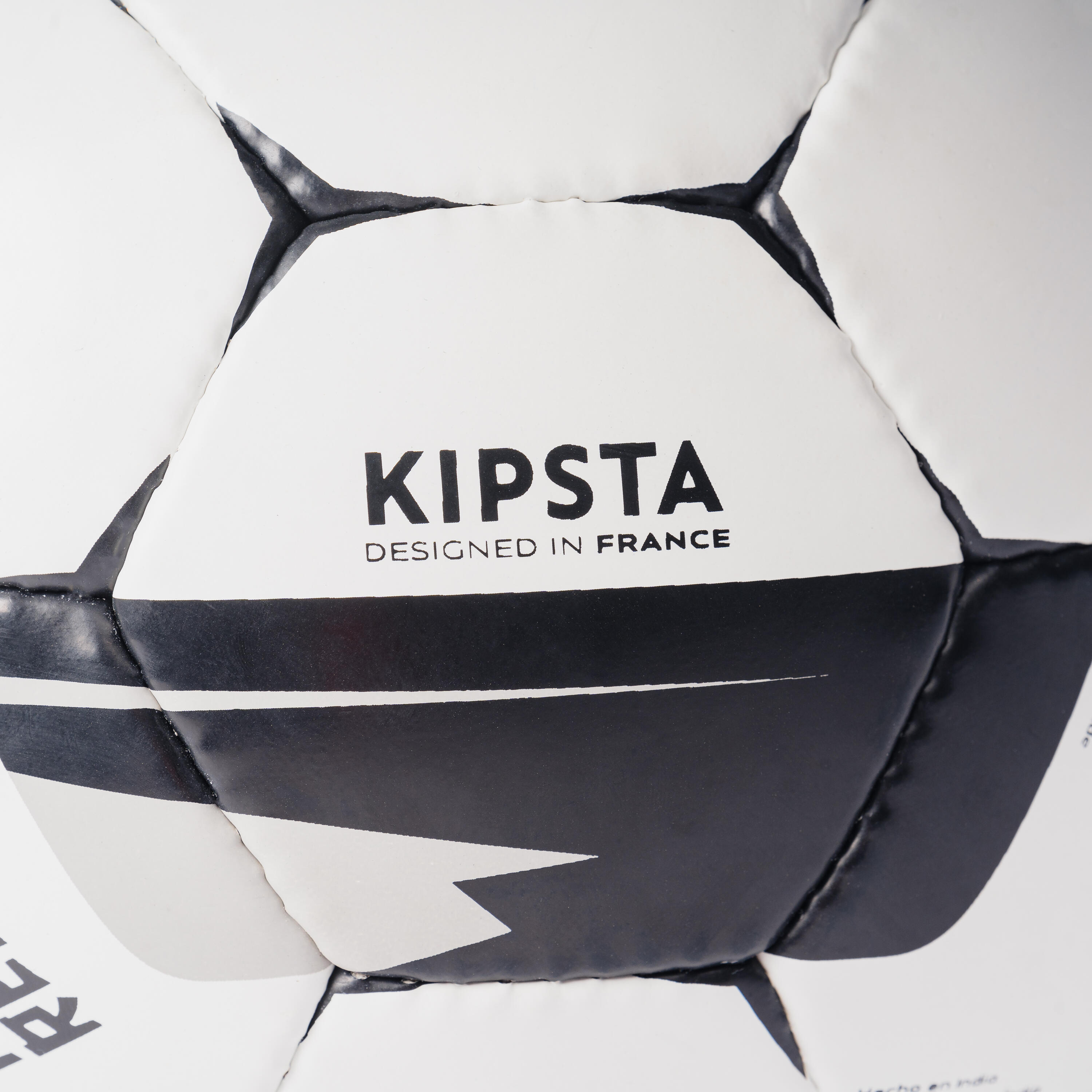 Training Ball Resist Size 5, Machine Stitched, Rubber Coating - White