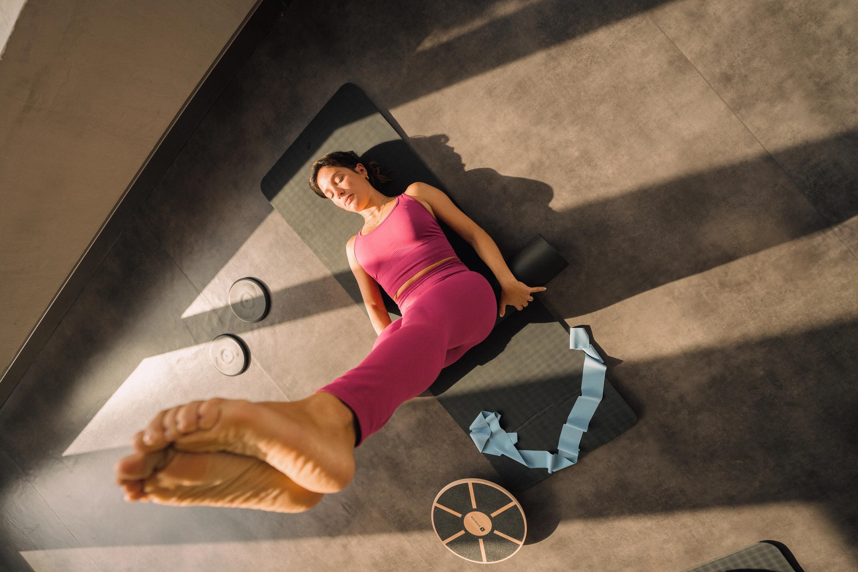 Pilates z wałkiem – ćwiczenia i foam roller