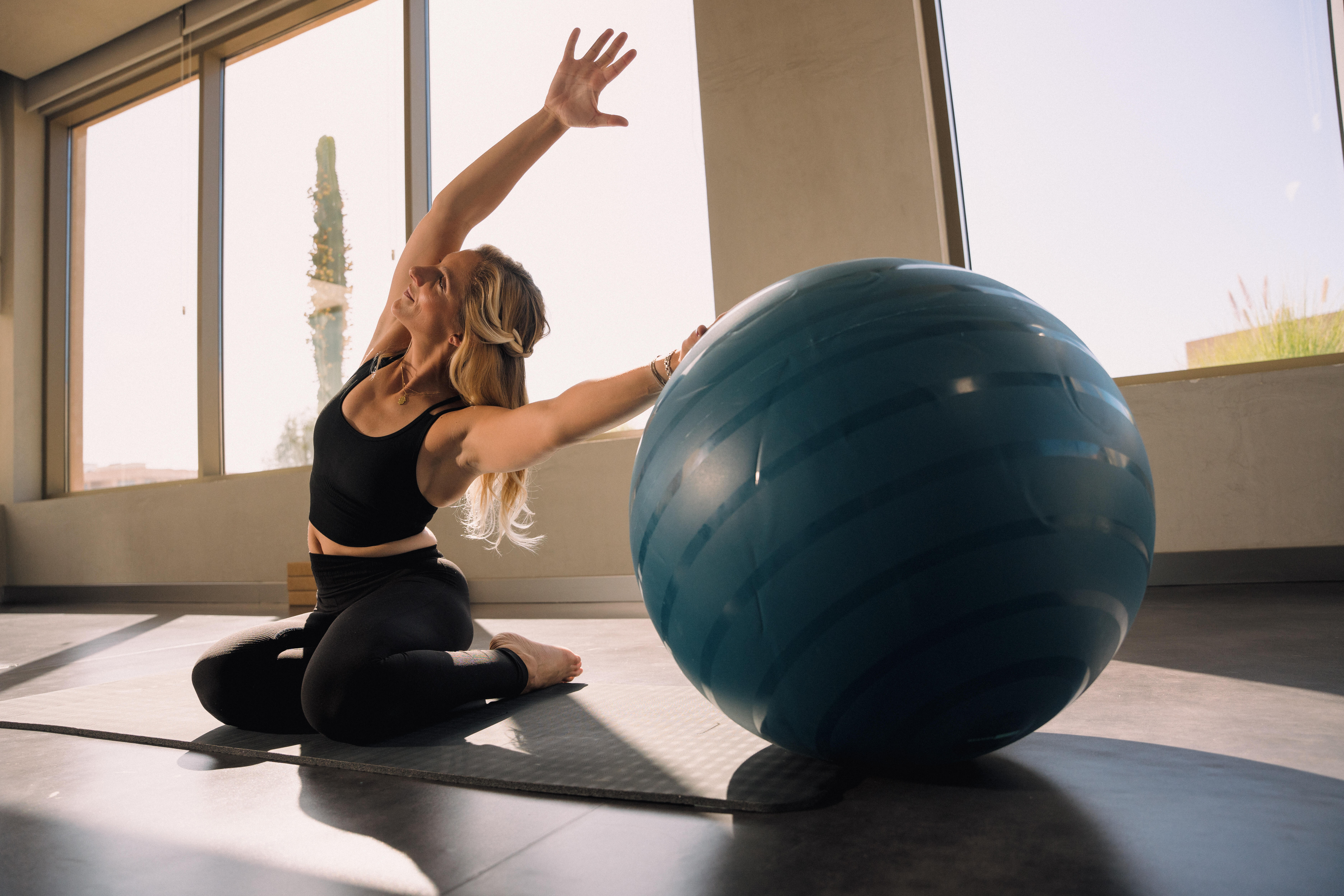 Gym Ball / Swiss Ball Size 2 - 65 cm - Turquoise