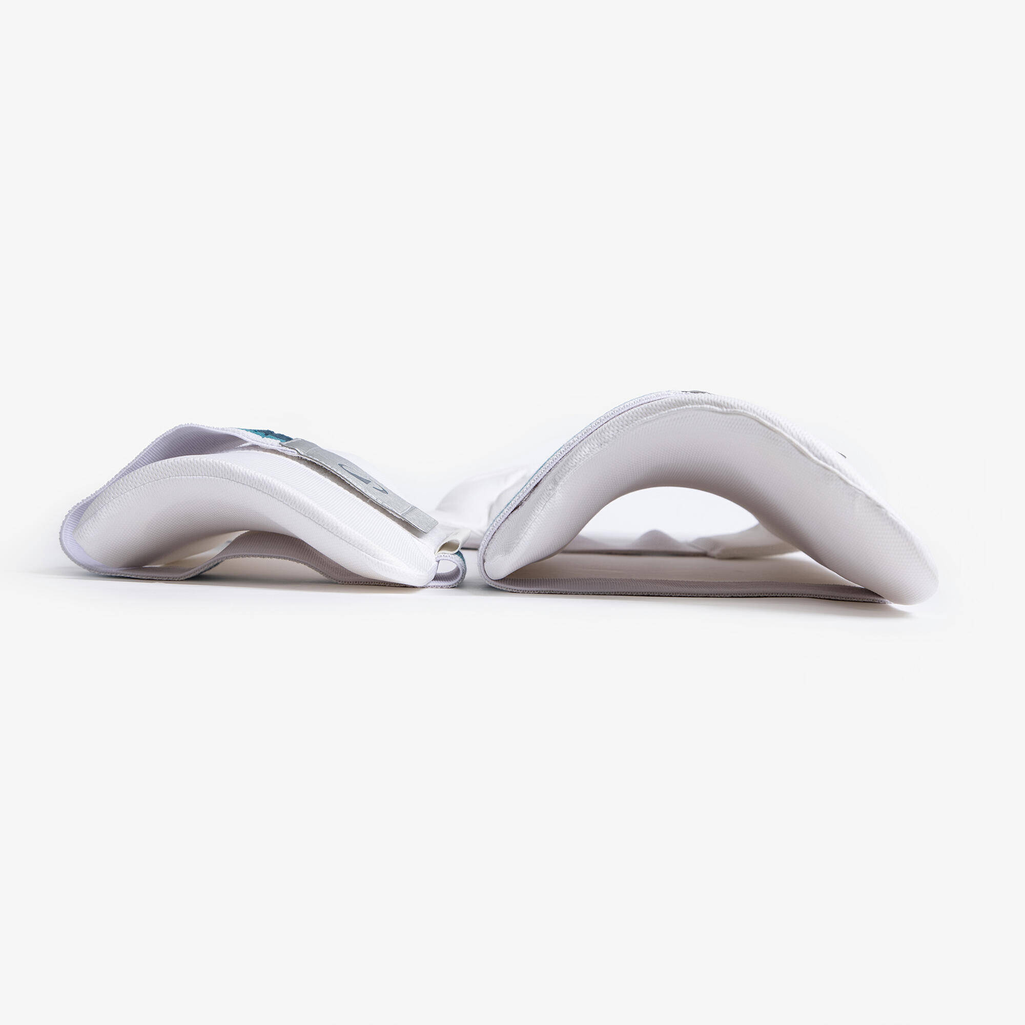 Cricket Thigh Guard TG 550 Dual Adult LH -  4