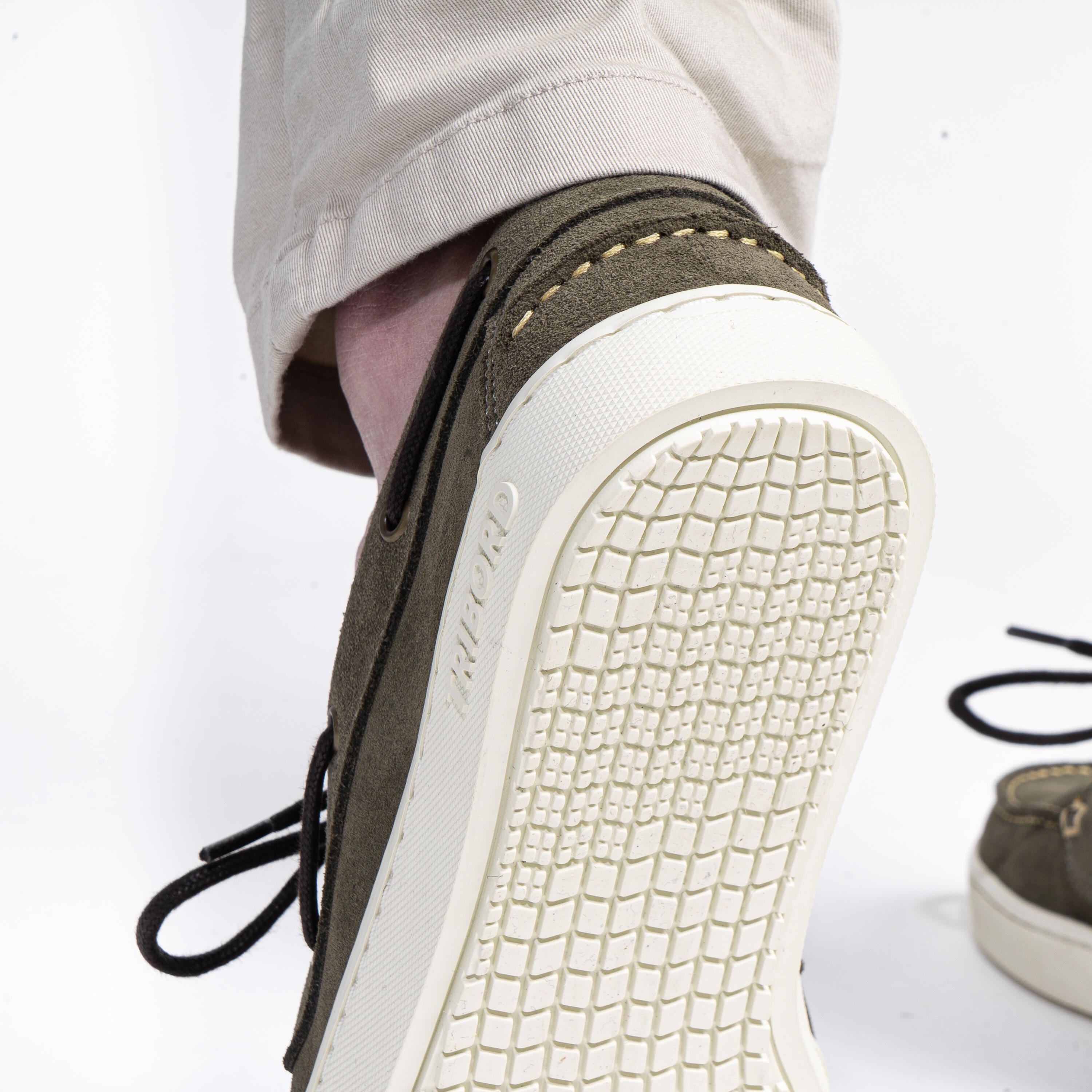 Sapatos de vela 120 nubuck caqui 3/6
