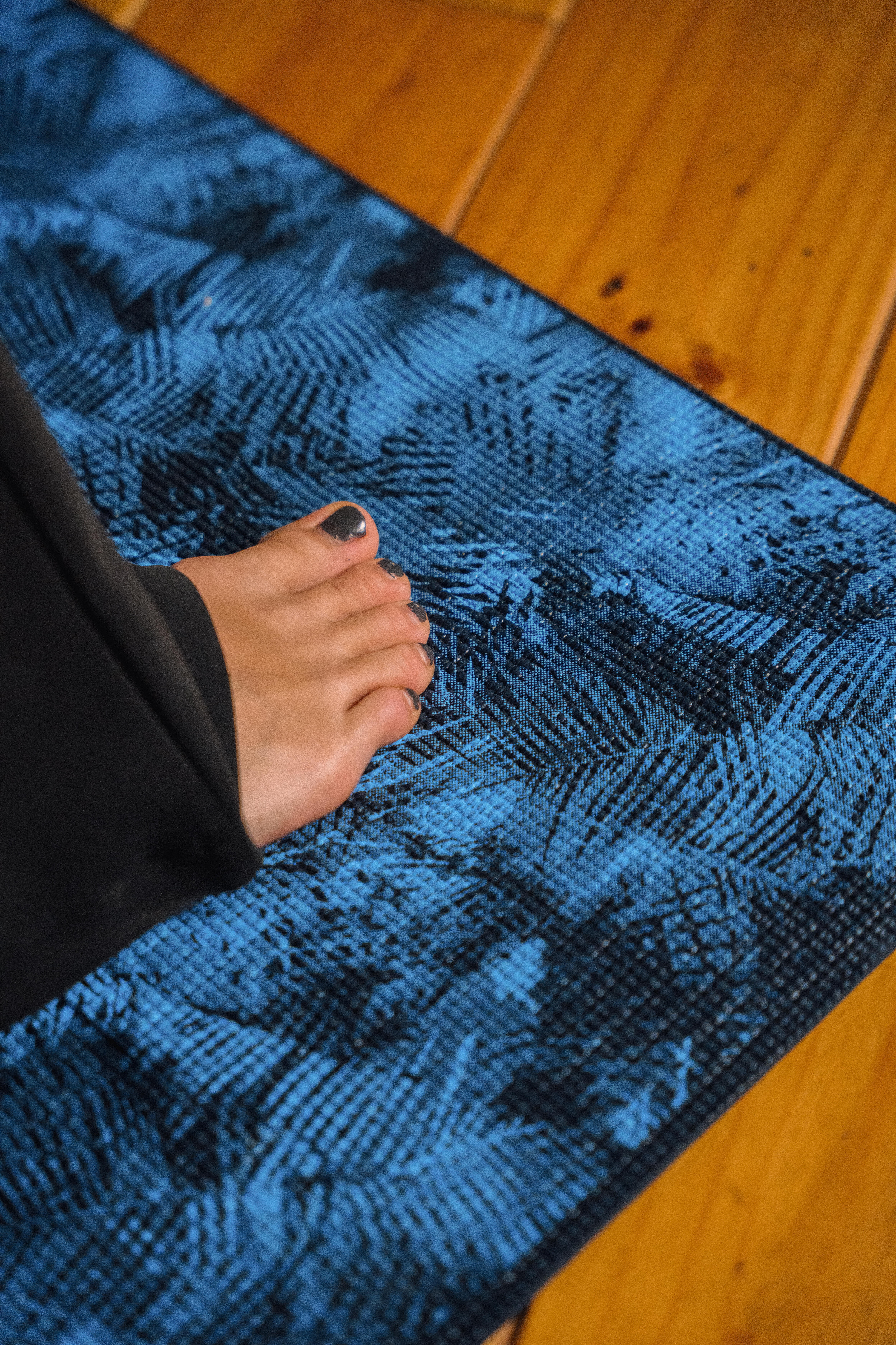 8mm Gentle Yoga Mat - Extra Thick & Durable (Dark Blue)