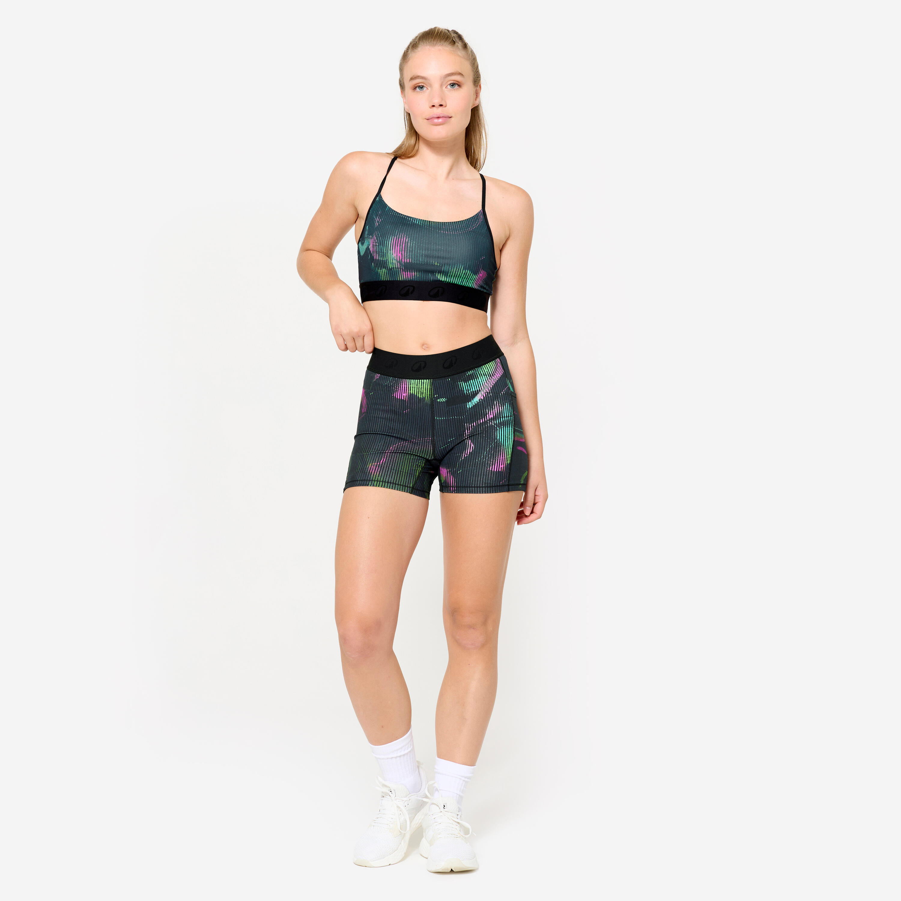 Soutien-gorge de sport à bretelles fines croisées et maintien léger femme 2/9