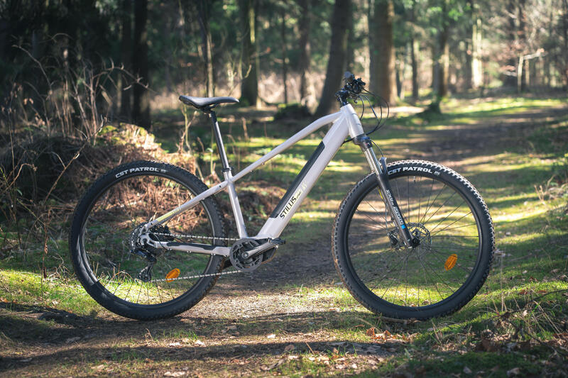 Jak zapleść koło – montaż szprych rowerowych, piast i obręczy