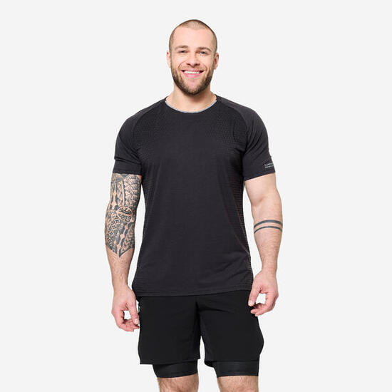 T-shirt nera uomo palestra 900 regular fit traspirante