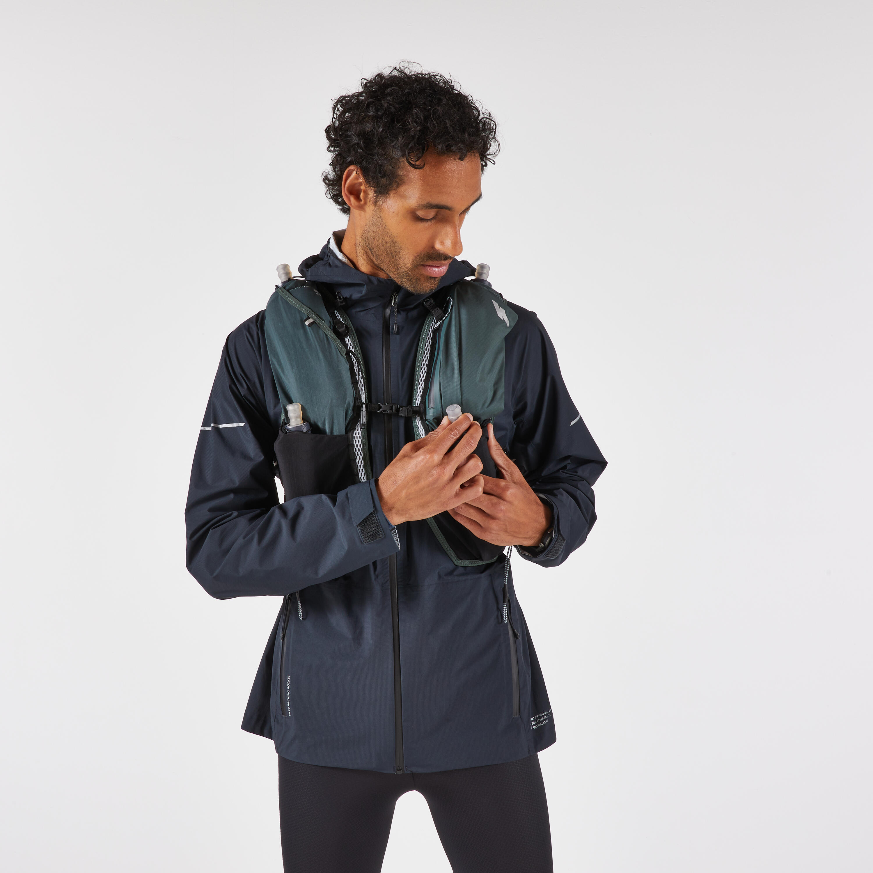 Trail Running Hydration Bag 20 L/25 L + Water Bladder 2 L - KIPRUN