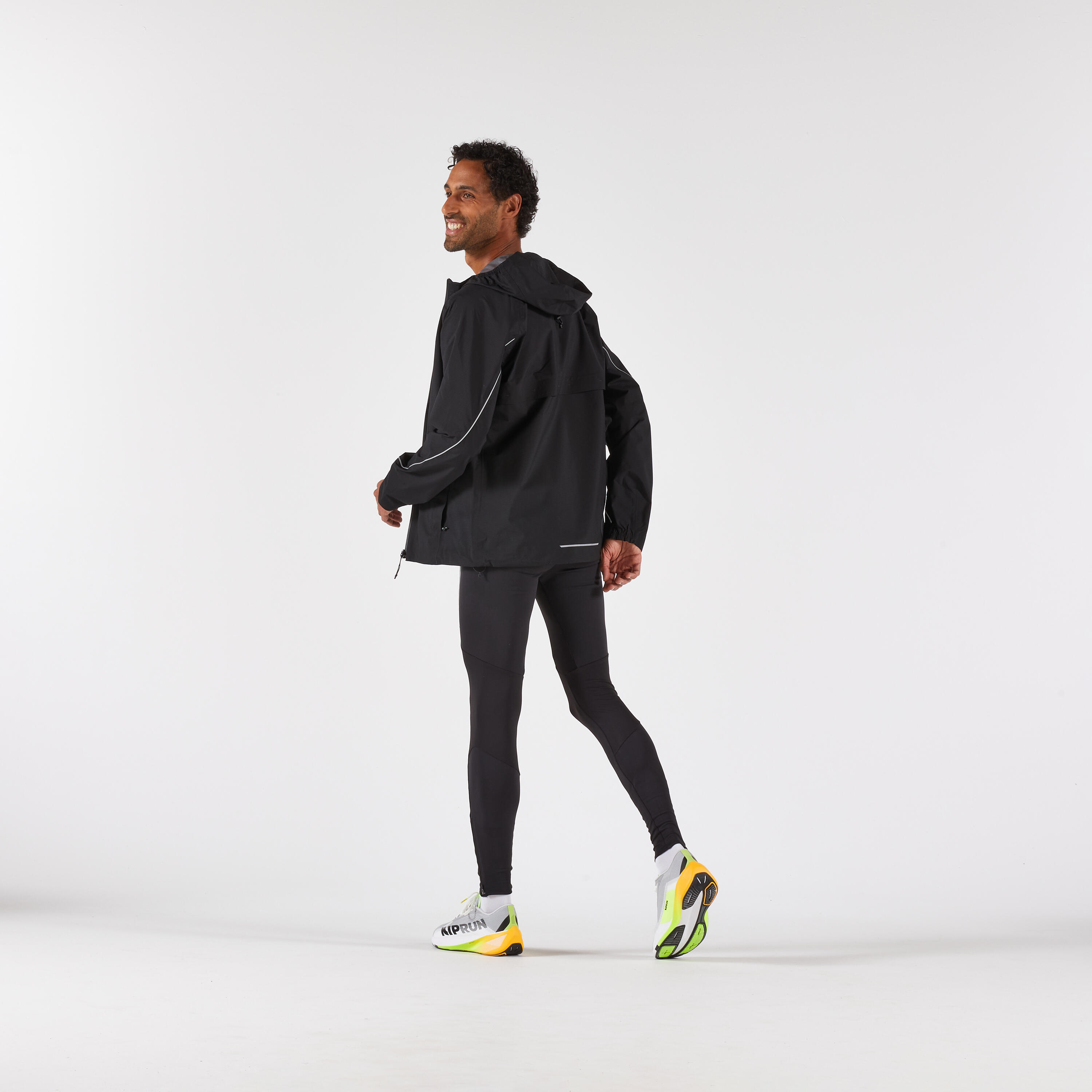 Veste imperméable running trail Homme, KIPRUN Run 500 noir