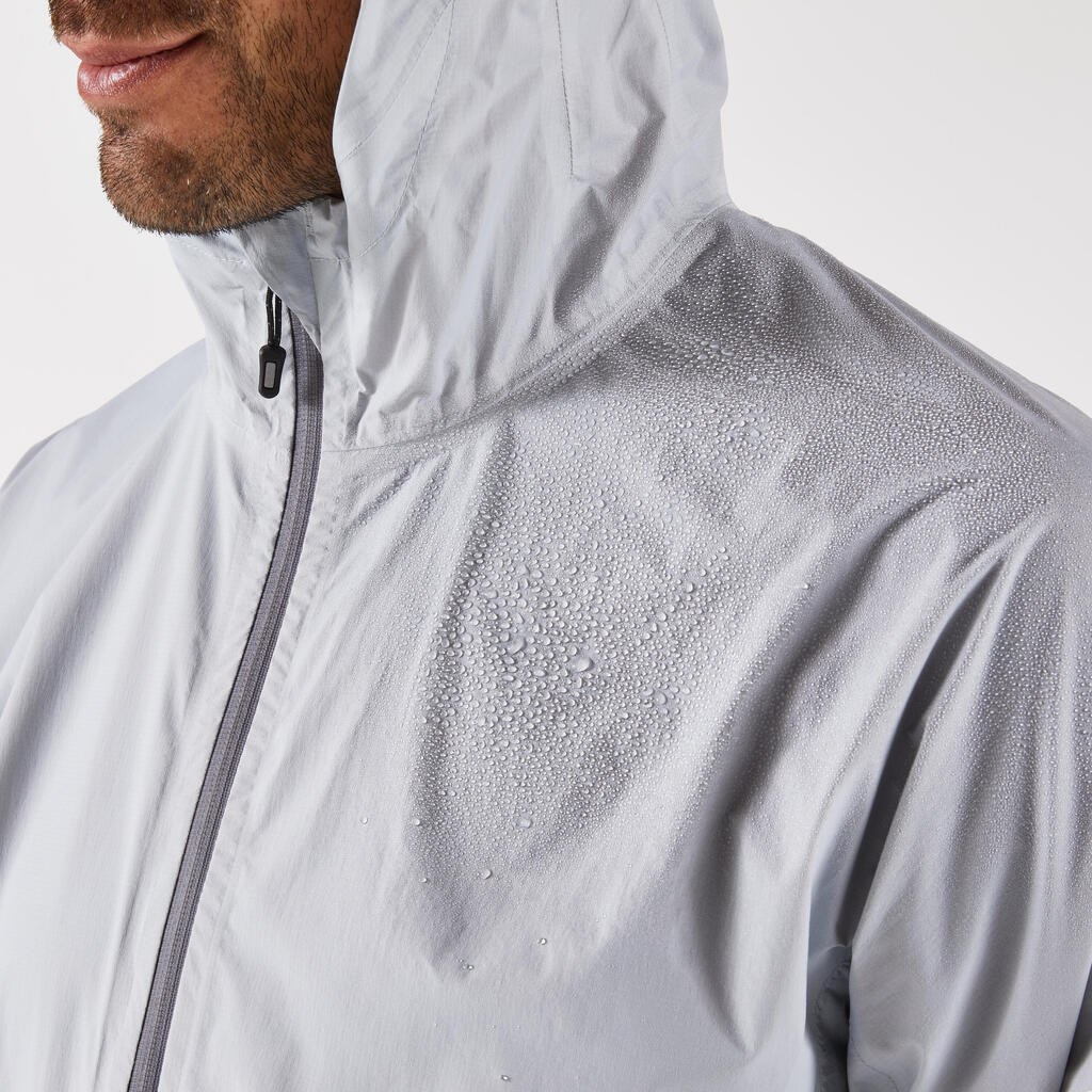 Laufjacke Herren wasserdicht atmungsaktiv - Run 900 hellgrau