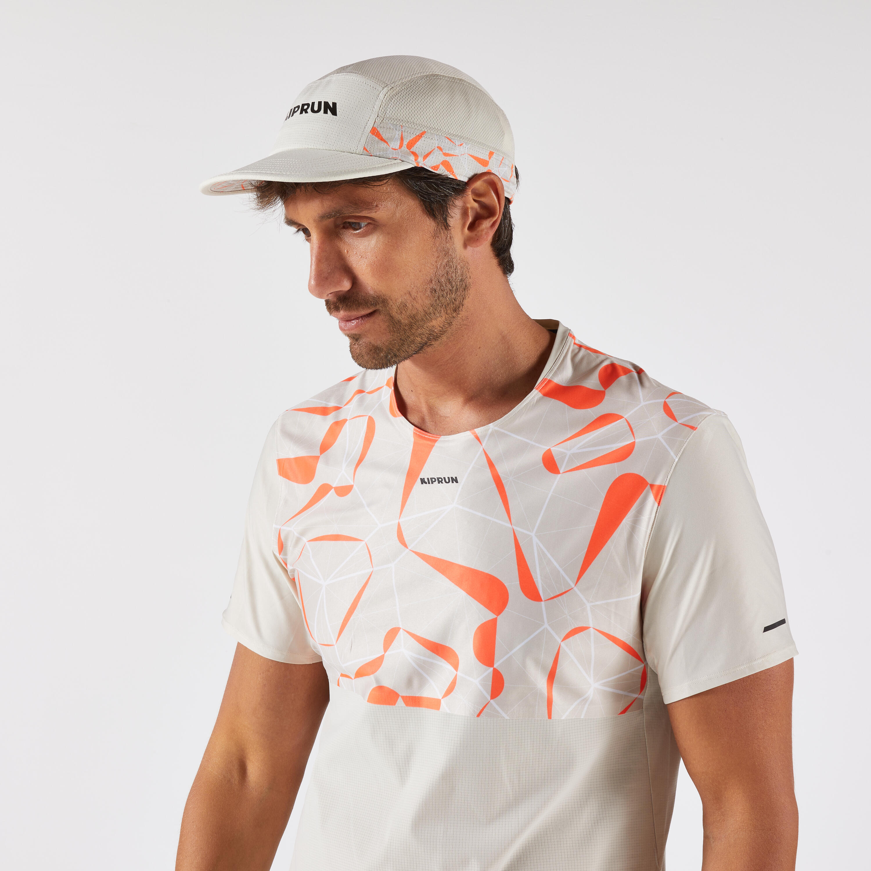 T-shirt de corrida longa distância homem - kiprun run 900 ultra bege gráfico