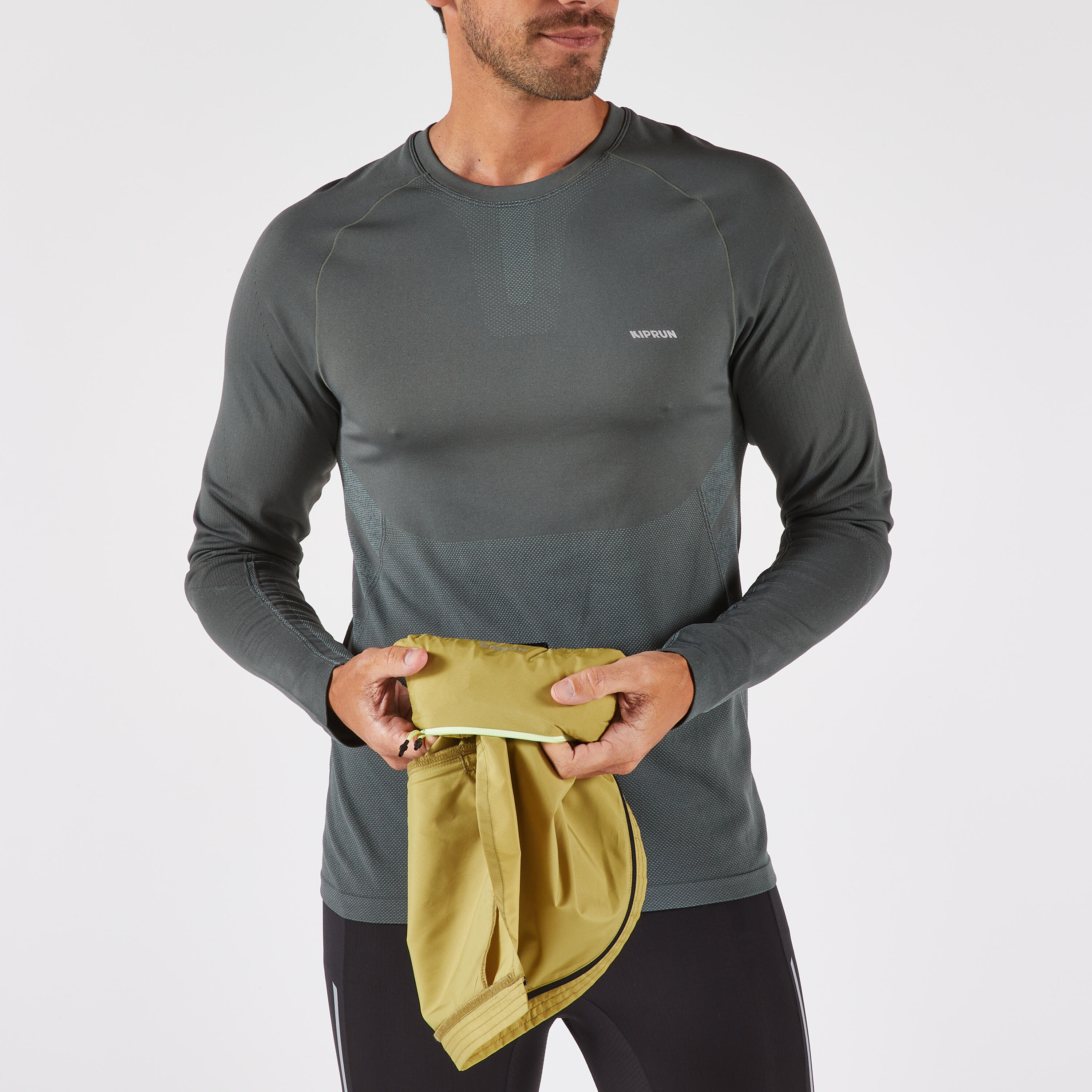 Veste de running coupe vent sans manche Homme, KIPRUN Run 500 khaki mangrove 7/13