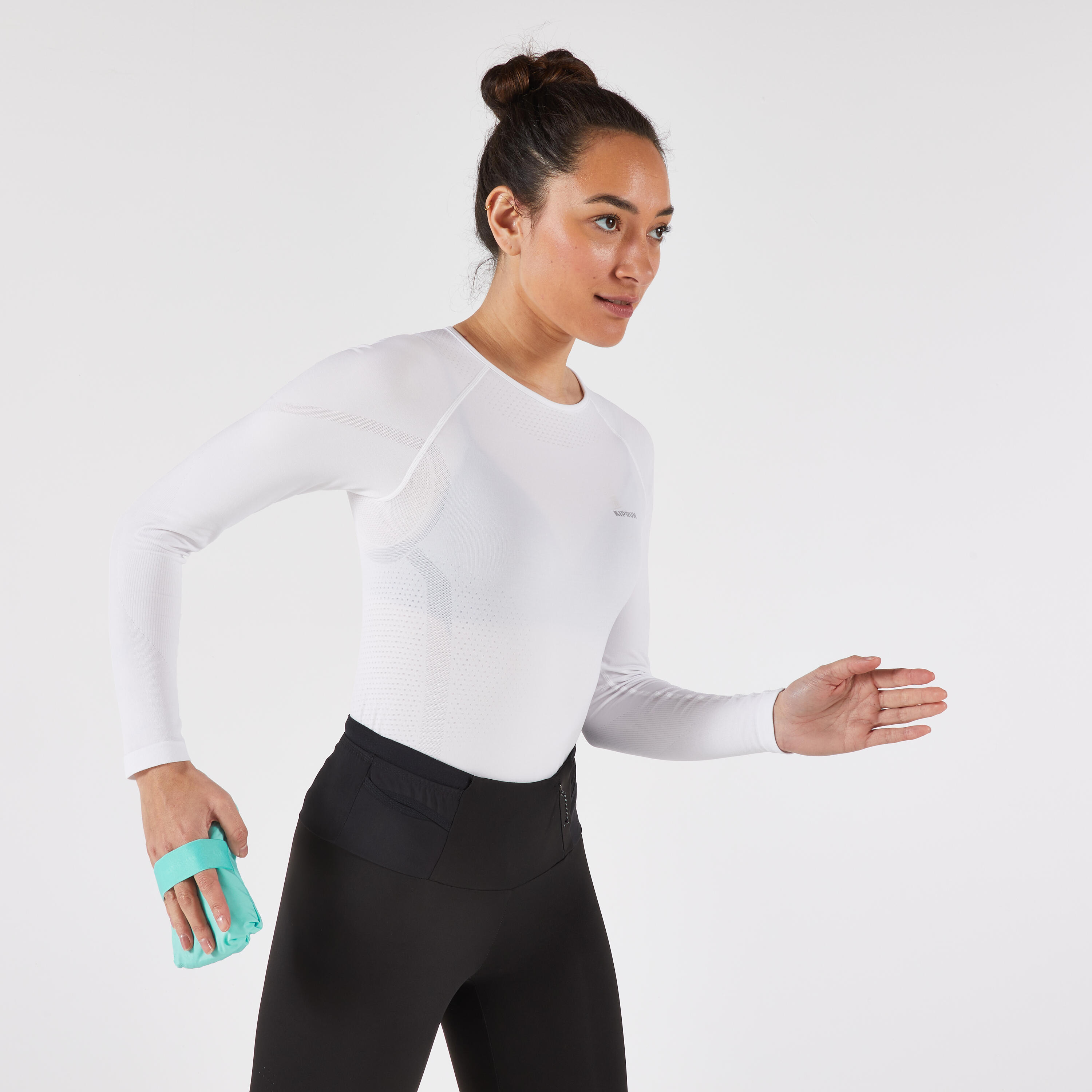 Gilet antivento running donna RUN WIND 500 verde 8/10
