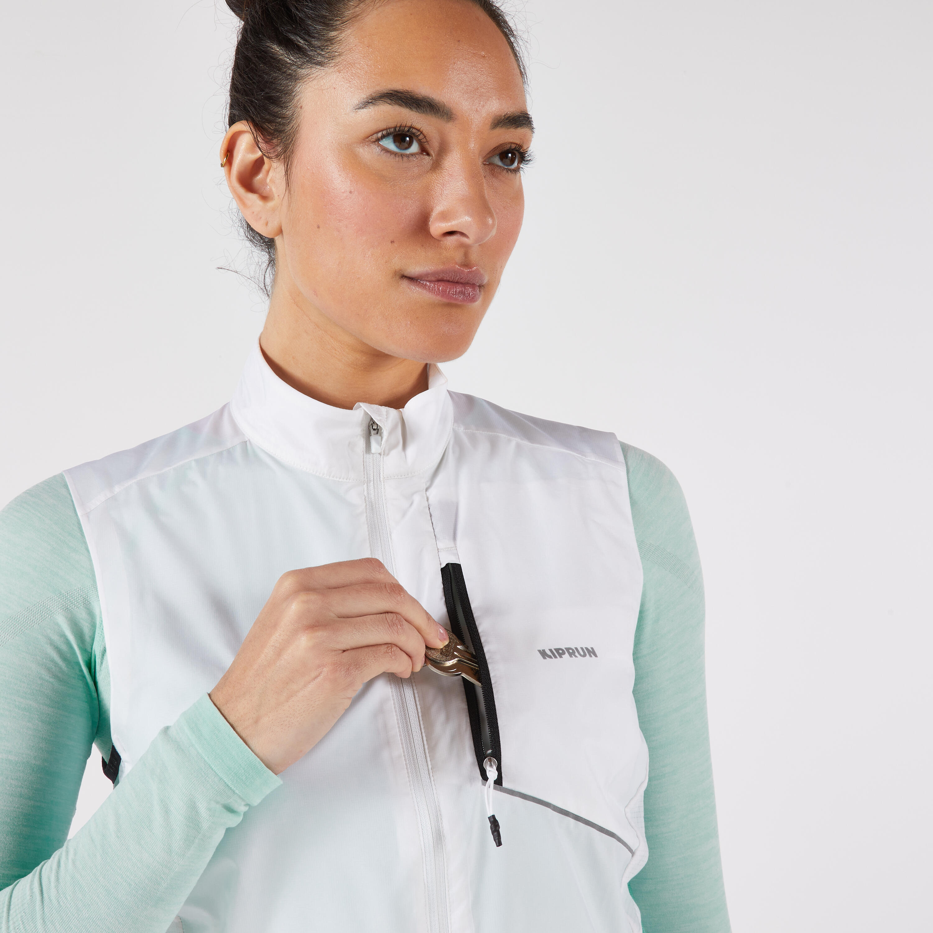 Winddichte, ärmellose Laufjacke für Damen, Kiprun Run wind 500 Weiss 6/10