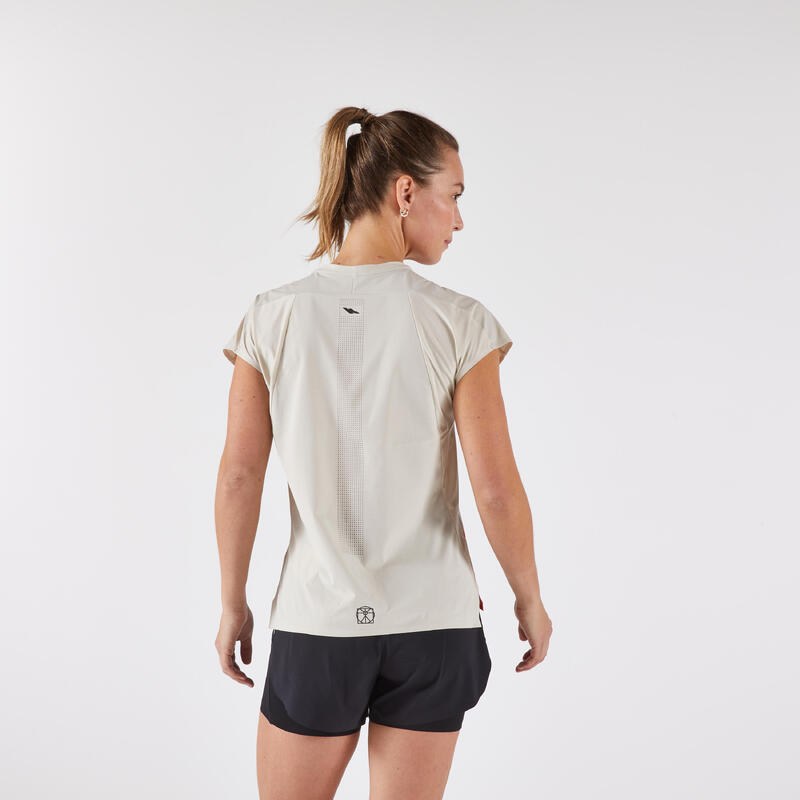 Tricou de alergare ușor Kiprun Run 900 Light Replika OBVIOUS Bej Damă