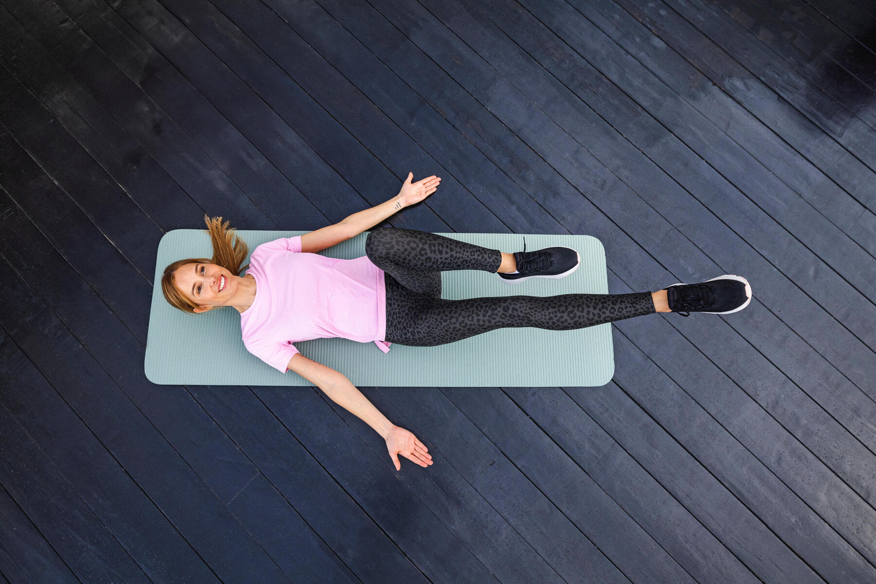 PILATES – DESCOPERIȚI BENEFICIILE ACESTUI SPORT