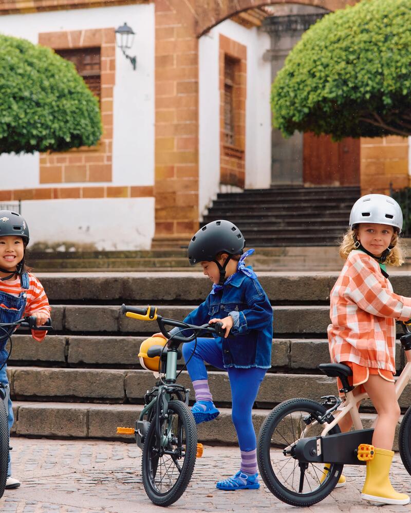 Sports Page Article Card Kids bikes