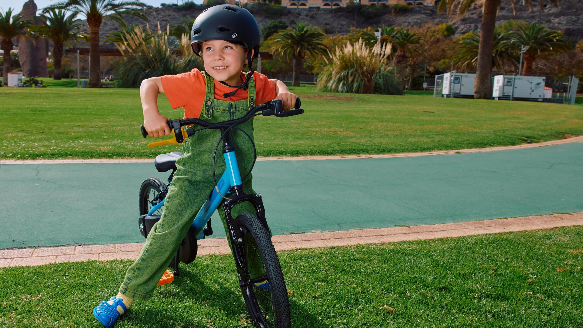 come-stoccare-casco-ciclismo-bambino
