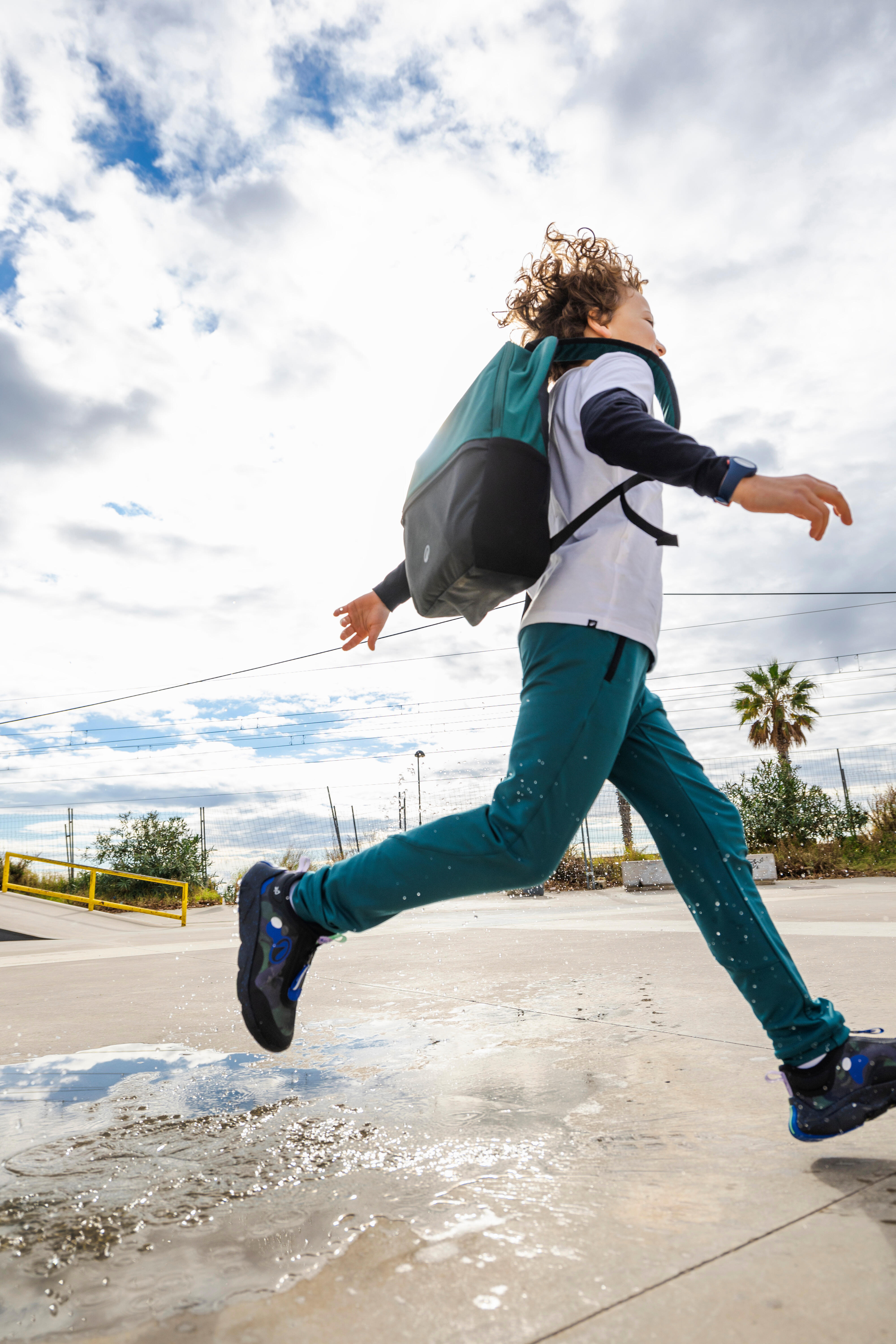 Sports Backpack with Shoe Compartment 17 L - KIPSTA