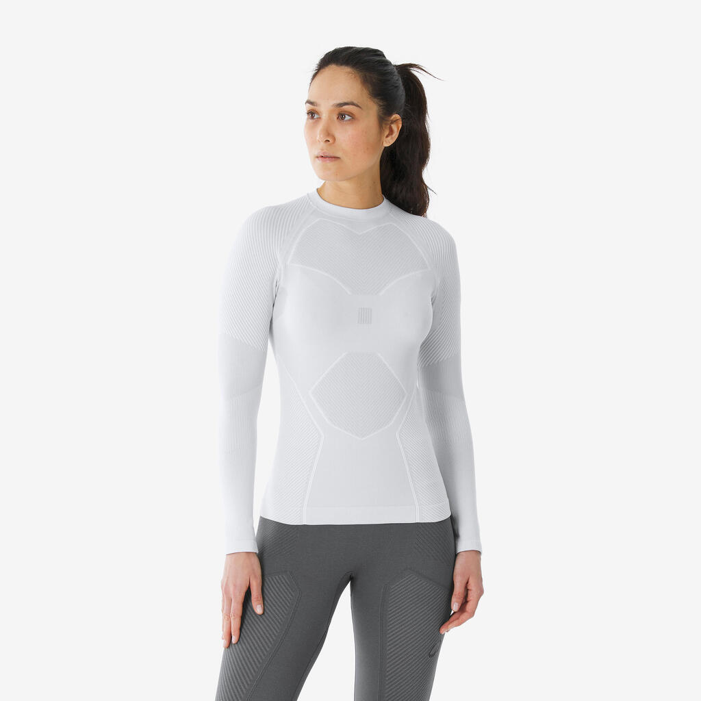 WHITE / GREY