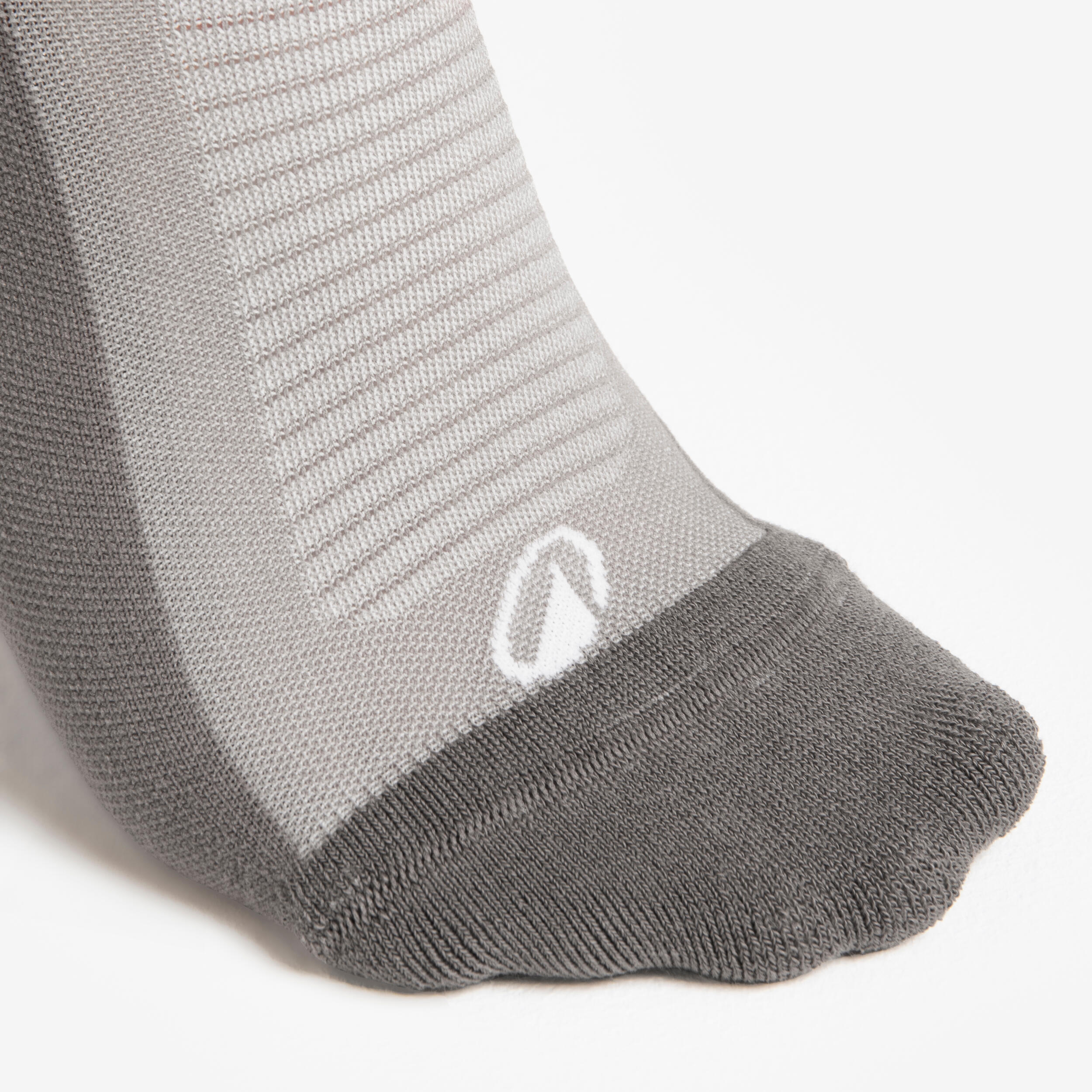 Reitsocken für Erwachsene extra dünn – schwarz und braun
4er-Pack 10/18
