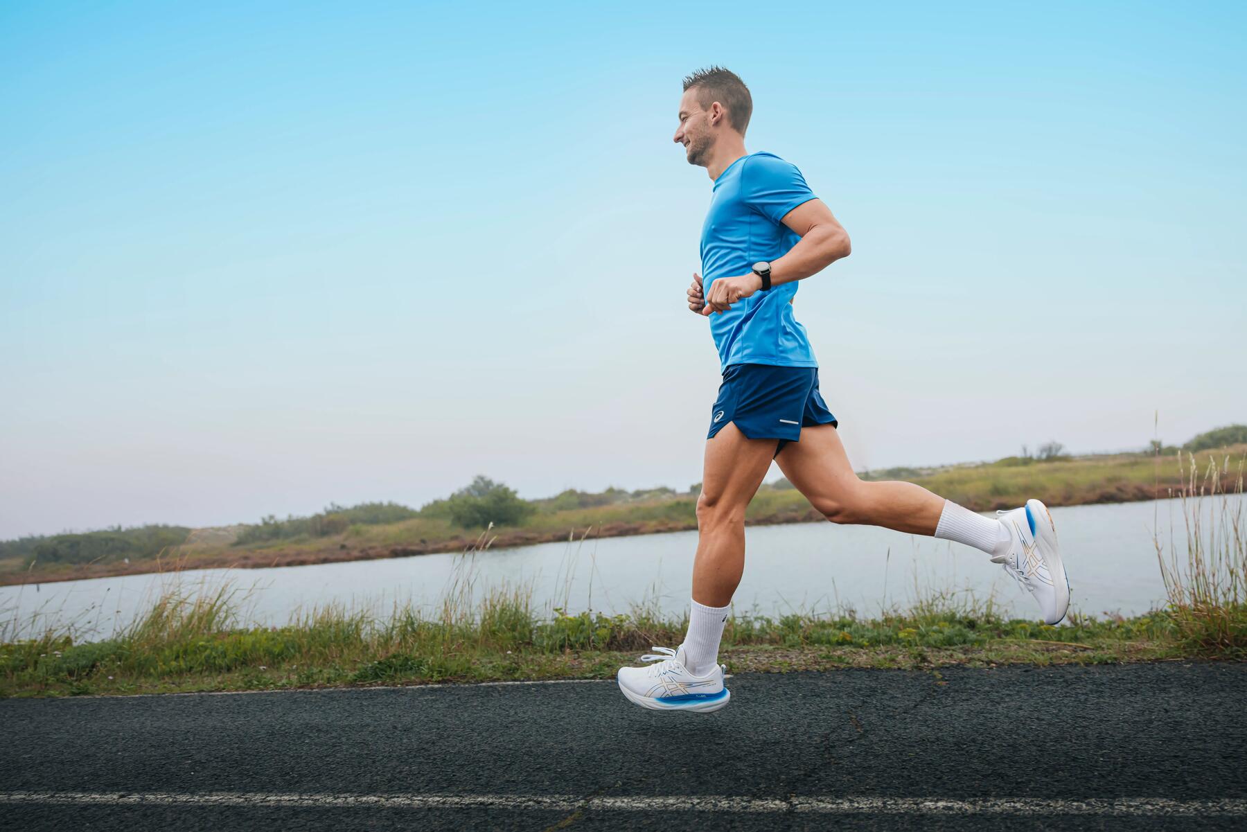 CE TREBUIE SĂ ȘTII LEGATE DE ÎNCĂLȚĂMINTEA PENTRU FITNESS CARDIO