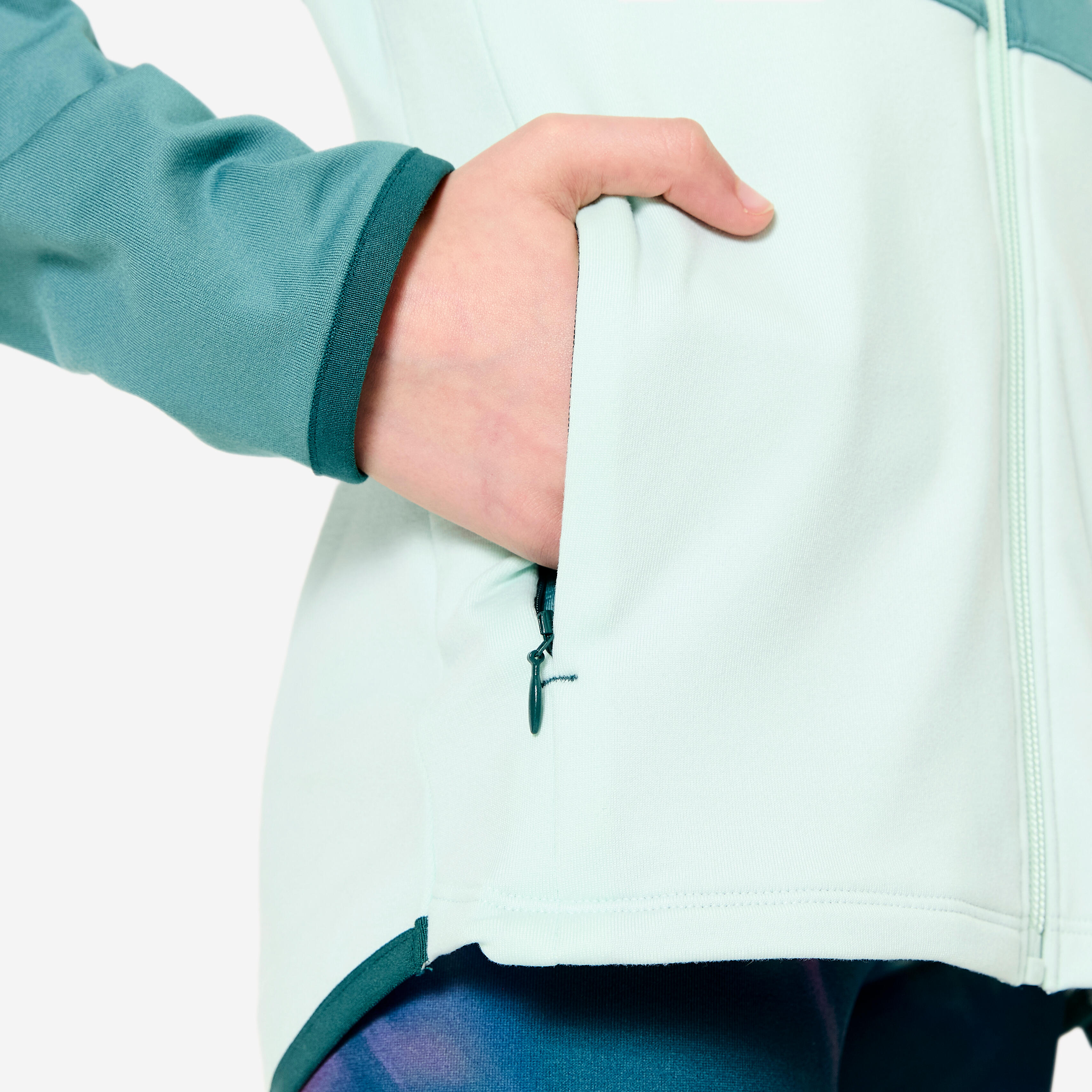 DECATHLON Dievčenská športová priliehavá bunda bielo-zelená 5-6 r (113-122 cm) · záber 6