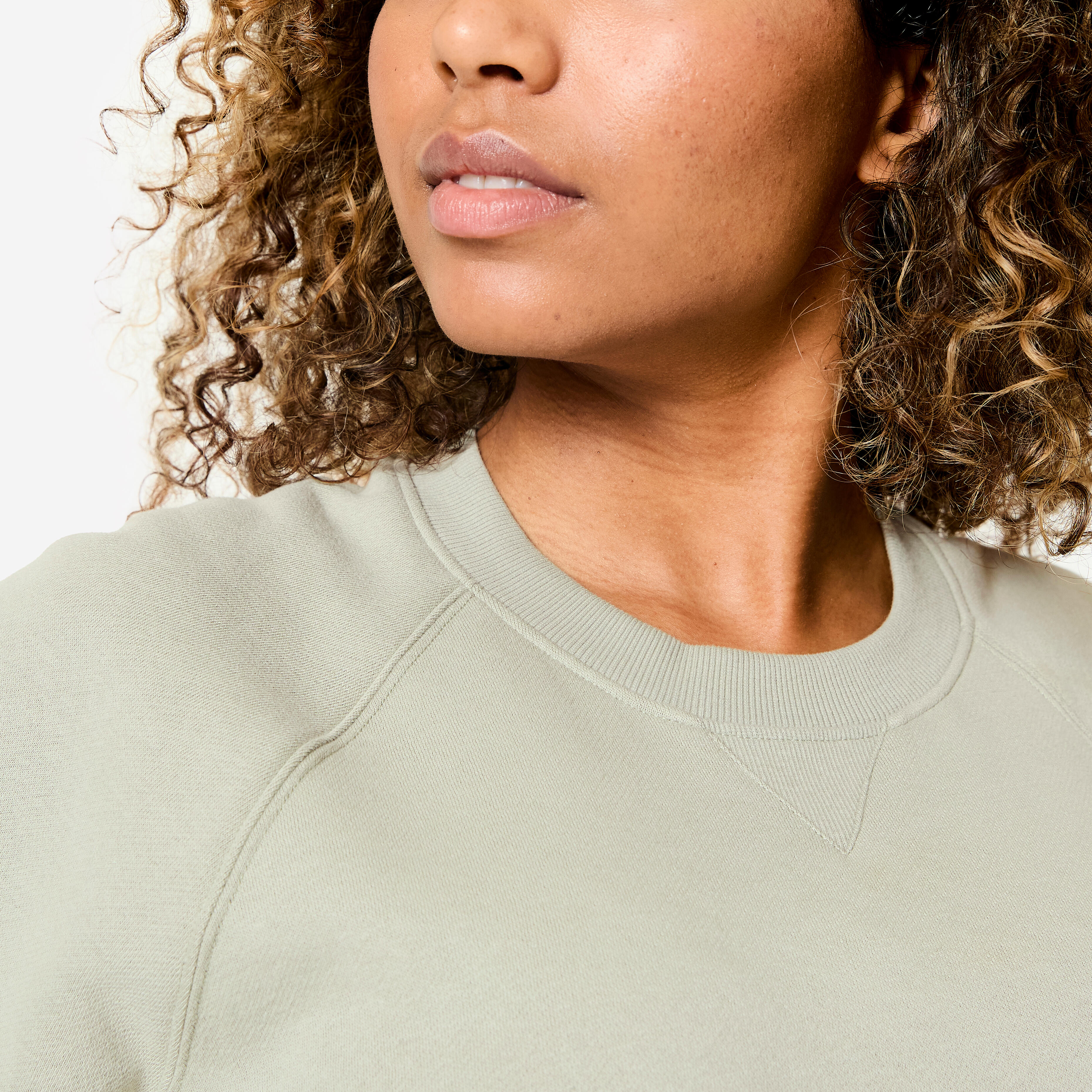 Women's Fitness Brushed Fleece Sweatshirt - Sage Green