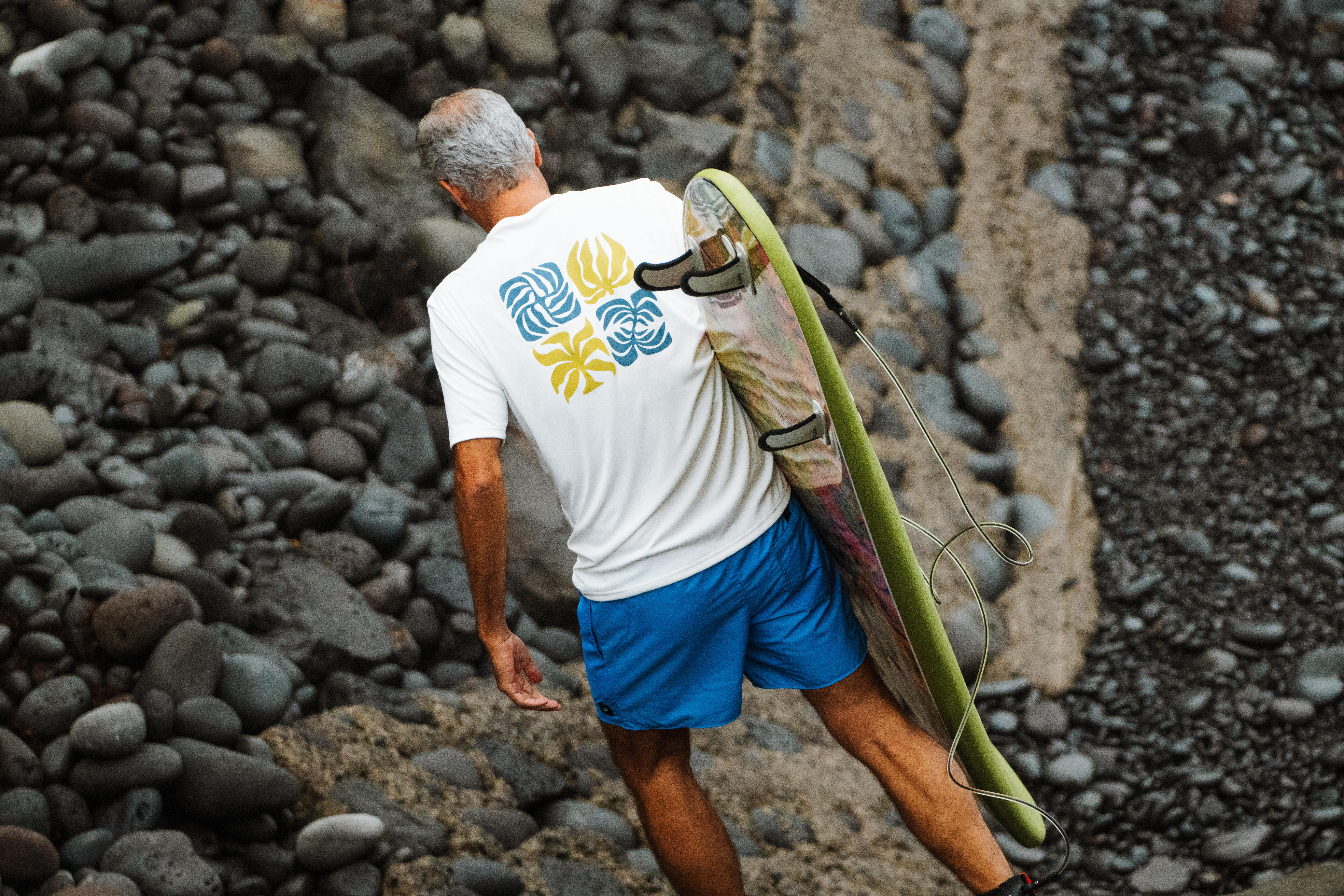 Men's Short-Sleeved UPF50+ Surfing Rash Guard - OLAIAN