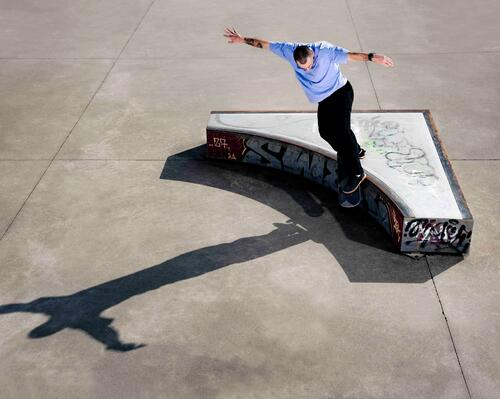 montare placă skateboard și întreținere 