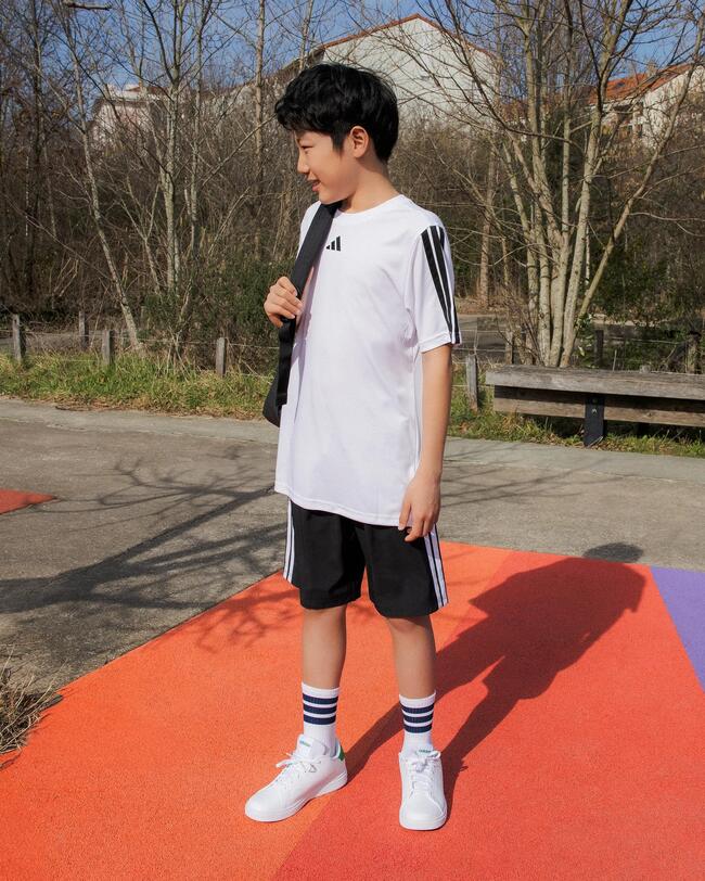 adidas t-shirt